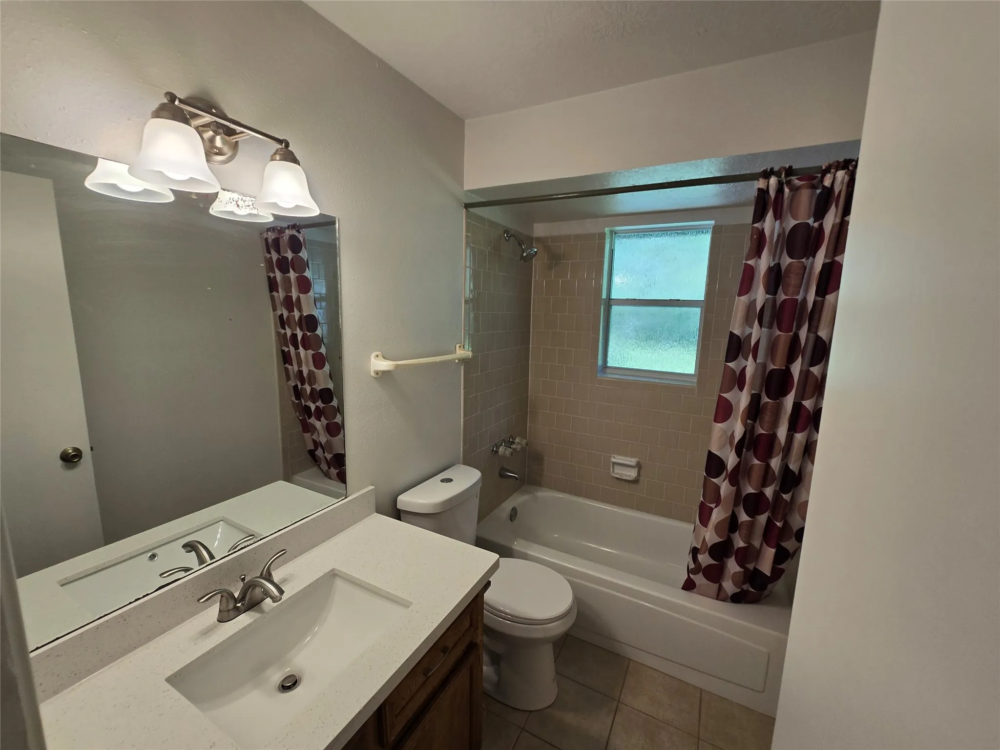 Single Family Residence For Rent in Walker County , 65 Paisano Lane, Huntsville, Texas 77340, 3 Bedrooms, 2 Bathrooms, 2 Garage spaces, 1,488 Sqft, built in 1989, Price $1,800, mls#21335517, Real Estate Agent in Huntsville, Homes For Rent in Walker county, Homes For Rent in Huntsville, Realtor in Huntsville Texas, Real Estate Brokerage Independent Realty Texas, Luminita Cordes Realtor