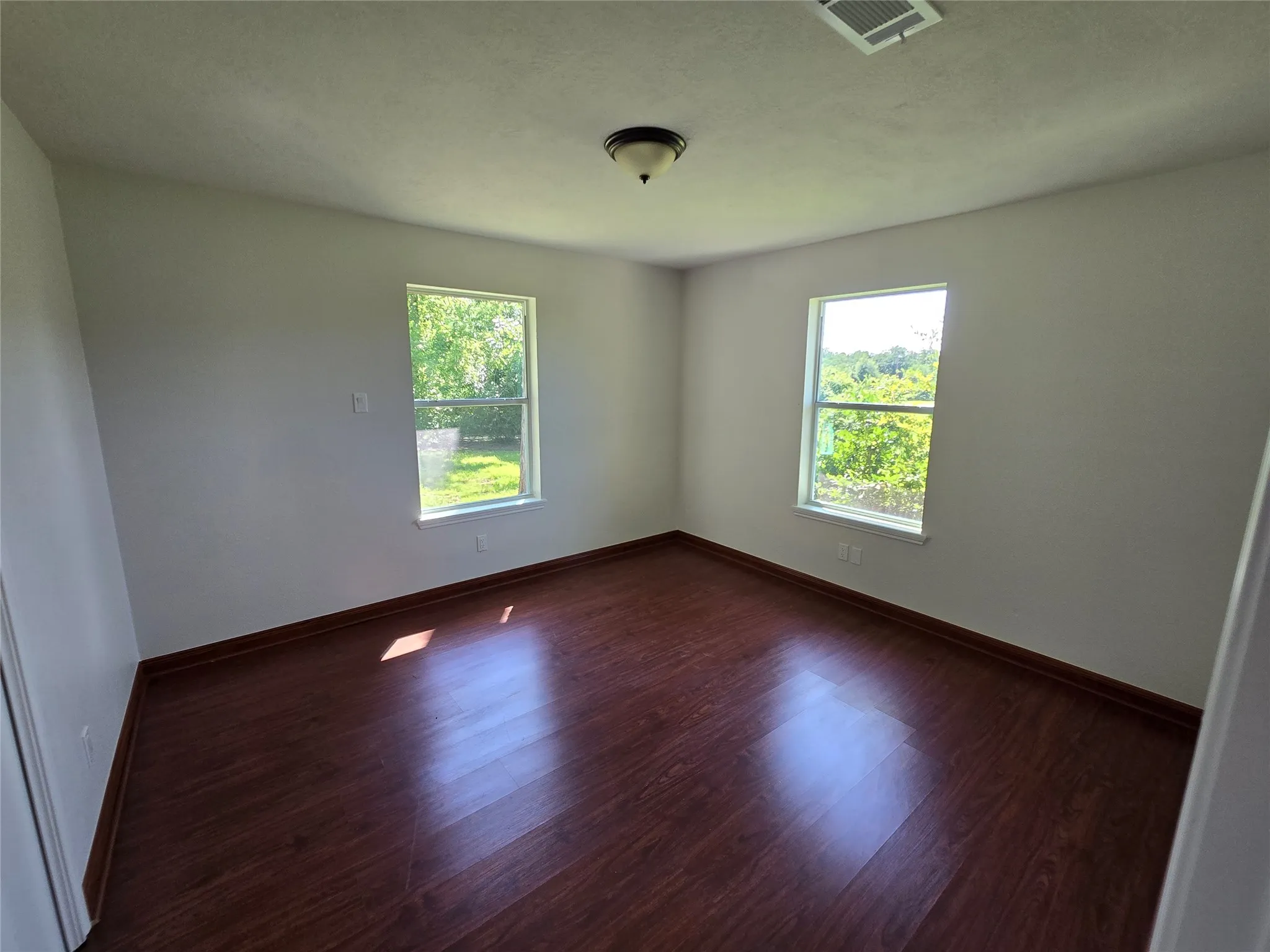 Single Family Residence For Rent in Walker County , 65 Paisano Lane, Huntsville, Texas 77340, 3 Bedrooms, 2 Bathrooms, 2 Garage spaces, 1,488 Sqft, built in 1989, Price $1,800, mls#21335517, Real Estate Agent in Huntsville, Homes For Rent in Walker county, Homes For Rent in Huntsville, Realtor in Huntsville Texas, Real Estate Brokerage Independent Realty Texas, Luminita Cordes Realtor