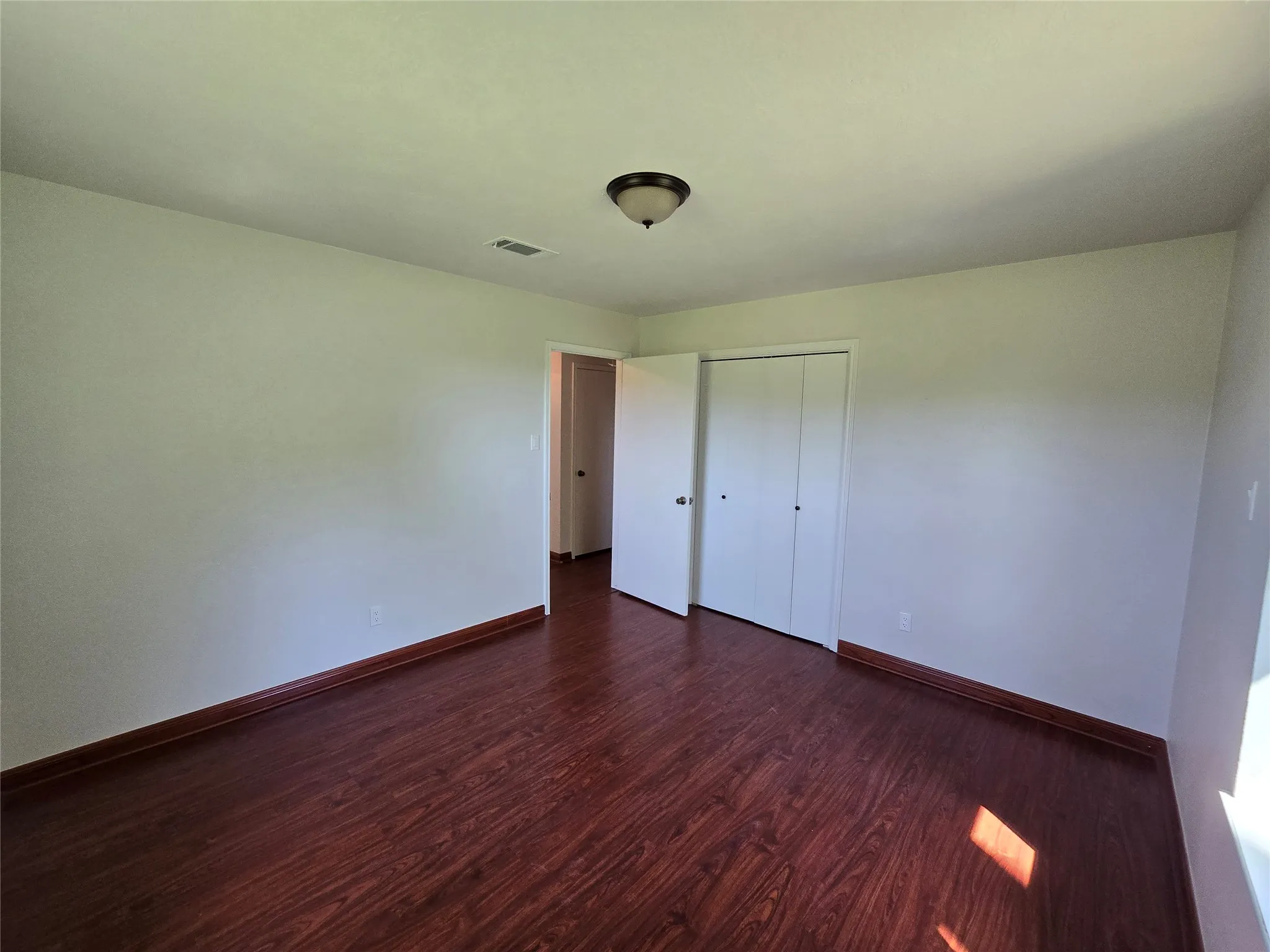 Single Family Residence For Rent in Walker County , 65 Paisano Lane, Huntsville, Texas 77340, 3 Bedrooms, 2 Bathrooms, 2 Garage spaces, 1,488 Sqft, built in 1989, Price $1,800, mls#21335517, Real Estate Agent in Huntsville, Homes For Rent in Walker county, Homes For Rent in Huntsville, Realtor in Huntsville Texas, Real Estate Brokerage Independent Realty Texas, Luminita Cordes Realtor