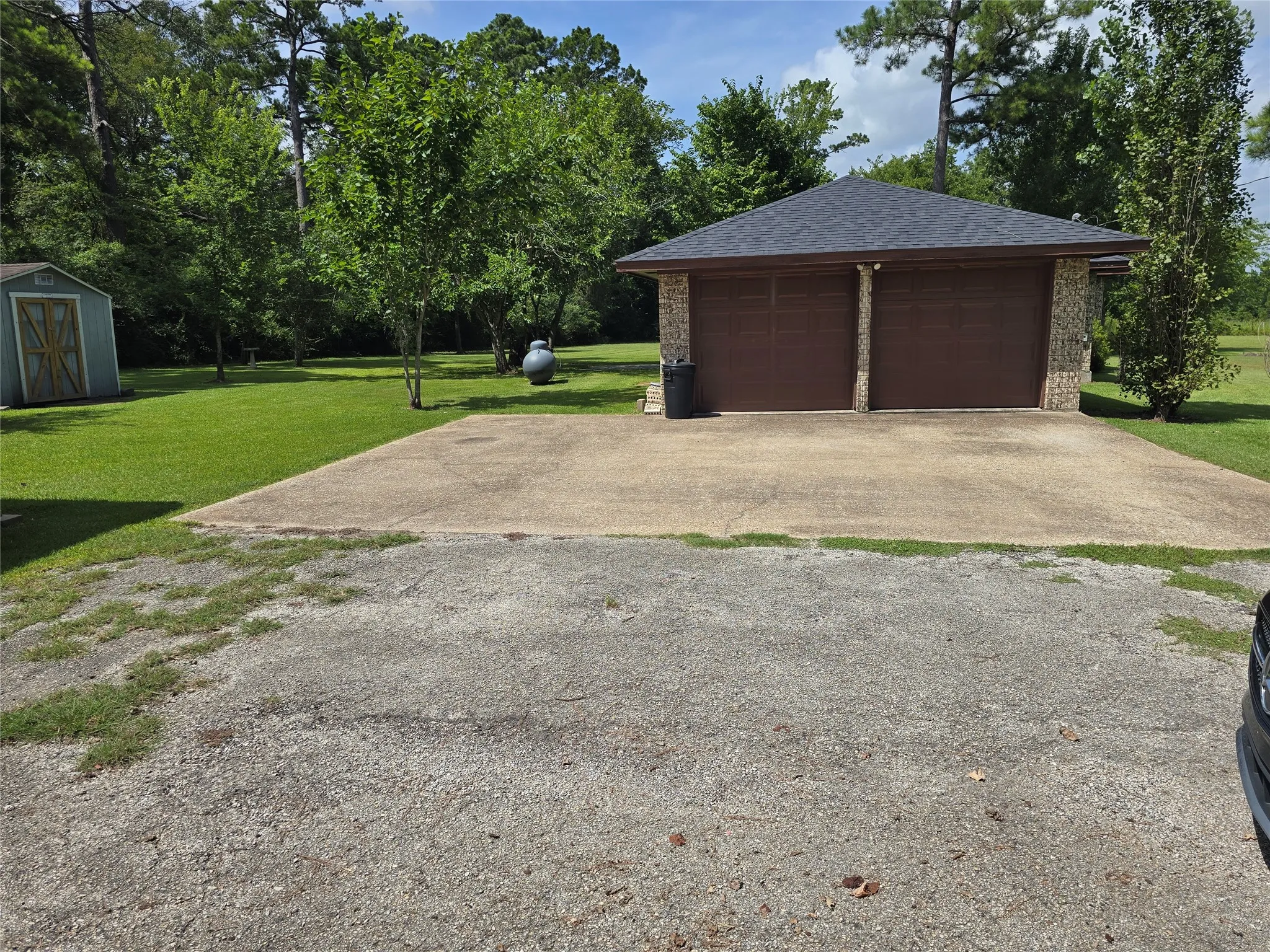 Single Family Residence For Rent in Walker County , 65 Paisano Lane, Huntsville, Texas 77340, 3 Bedrooms, 2 Bathrooms, 2 Garage spaces, 1,488 Sqft, built in 1989, Price $1,800, mls#21335517, Real Estate Agent in Huntsville, Homes For Rent in Walker county, Homes For Rent in Huntsville, Realtor in Huntsville Texas, Real Estate Brokerage Independent Realty Texas, Luminita Cordes Realtor