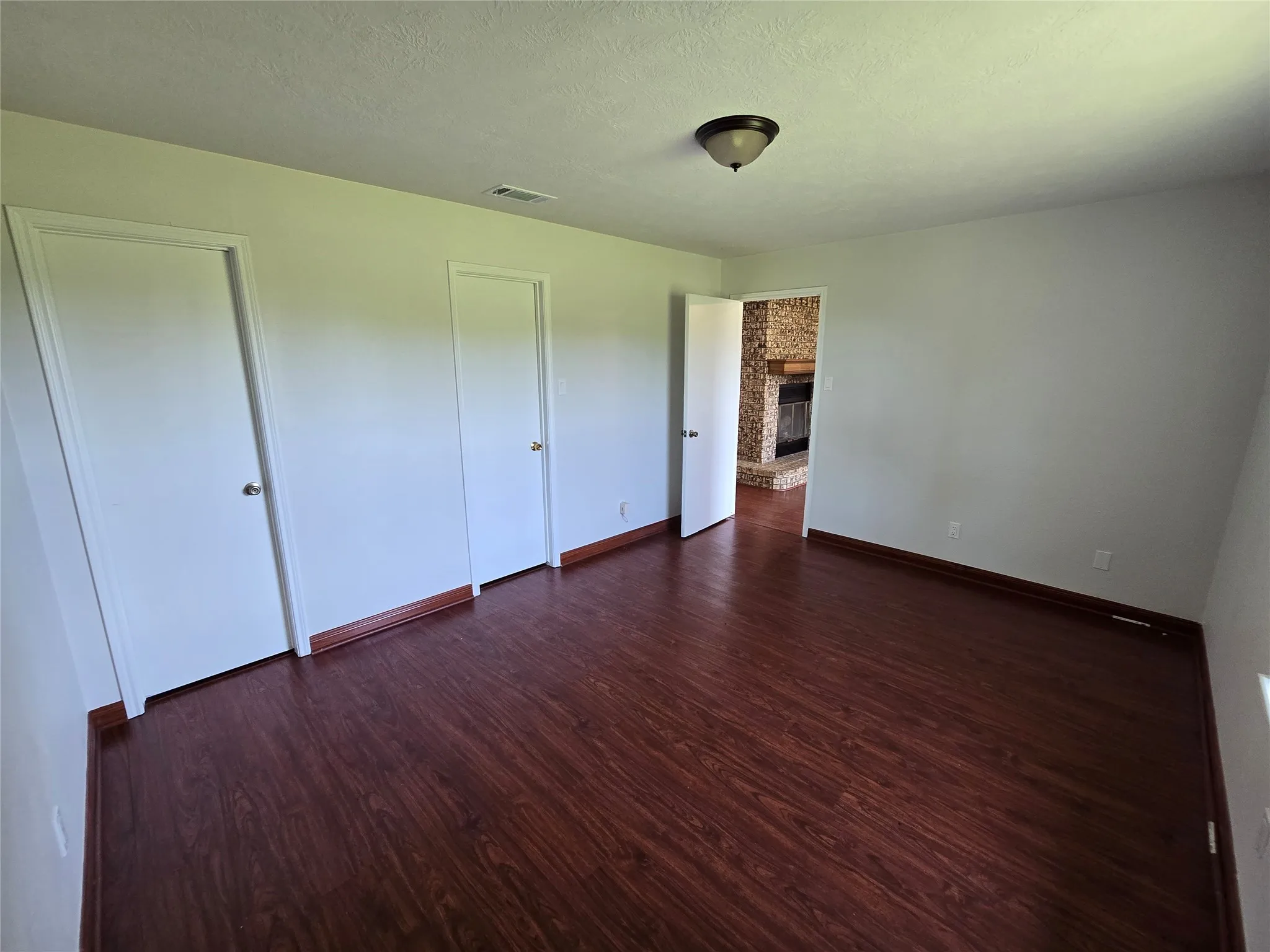 Single Family Residence For Rent in Walker County , 65 Paisano Lane, Huntsville, Texas 77340, 3 Bedrooms, 2 Bathrooms, 2 Garage spaces, 1,488 Sqft, built in 1989, Price $1,800, mls#21335517, Real Estate Agent in Huntsville, Homes For Rent in Walker county, Homes For Rent in Huntsville, Realtor in Huntsville Texas, Real Estate Brokerage Independent Realty Texas, Luminita Cordes Realtor
