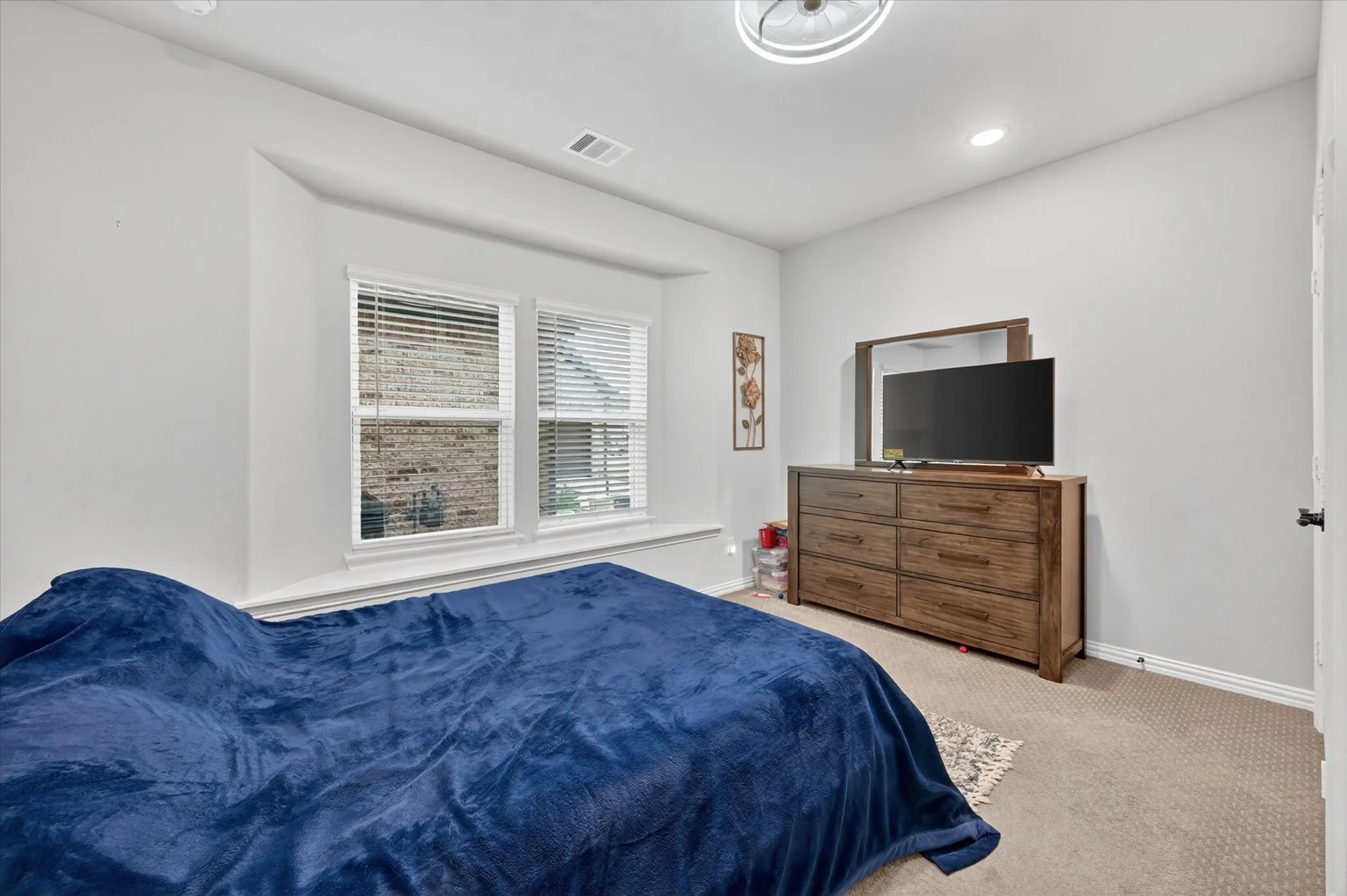Single Family Residence For Sale in Denton County , 4504 Barnacre Avenue, Celina, Texas 76227, 6 Bedroom, 4 Bathroom, 2 Garage spaces, 4,428 Sqft, built in 2022, mls#21341760, Real Estate Agent in Celina, Homes For Sale in Denton county, Homes For Sale in Celina, Realtor in Celina Texas, Real Estate Brokerage Independent Realty Texas, Luminita Cordes Realtor