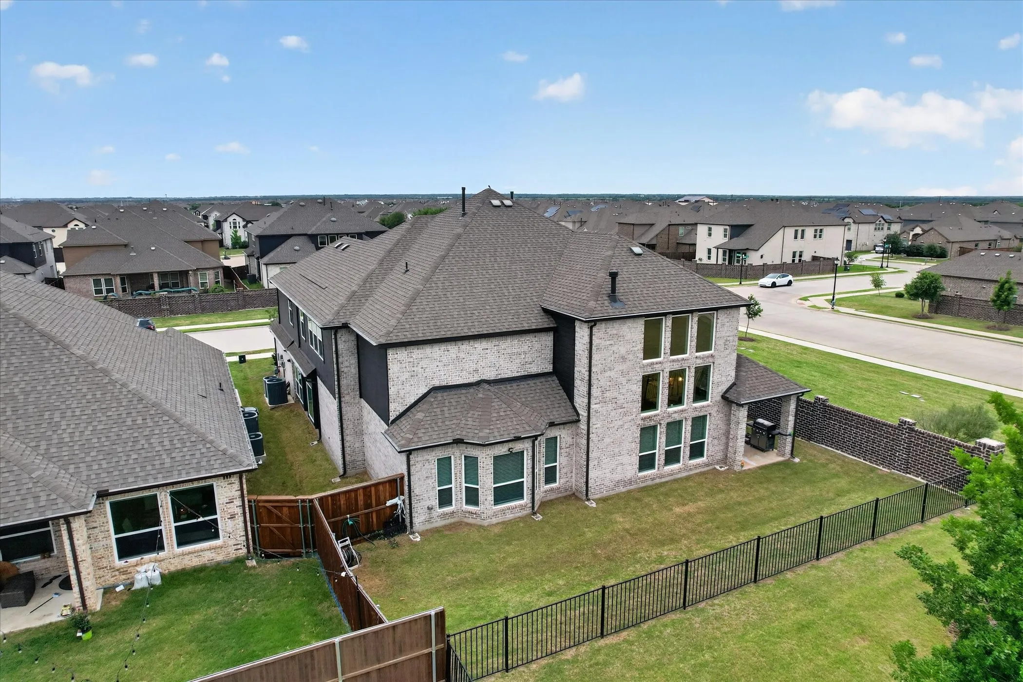 Single Family Residence For Sale in Denton County , 4504 Barnacre Avenue, Celina, Texas 76227, 6 Bedroom, 4 Bathroom, 2 Garage spaces, 4,428 Sqft, built in 2022, mls#21341760, Real Estate Agent in Celina, Homes For Sale in Denton county, Homes For Sale in Celina, Realtor in Celina Texas, Real Estate Brokerage Independent Realty Texas, Luminita Cordes Realtor