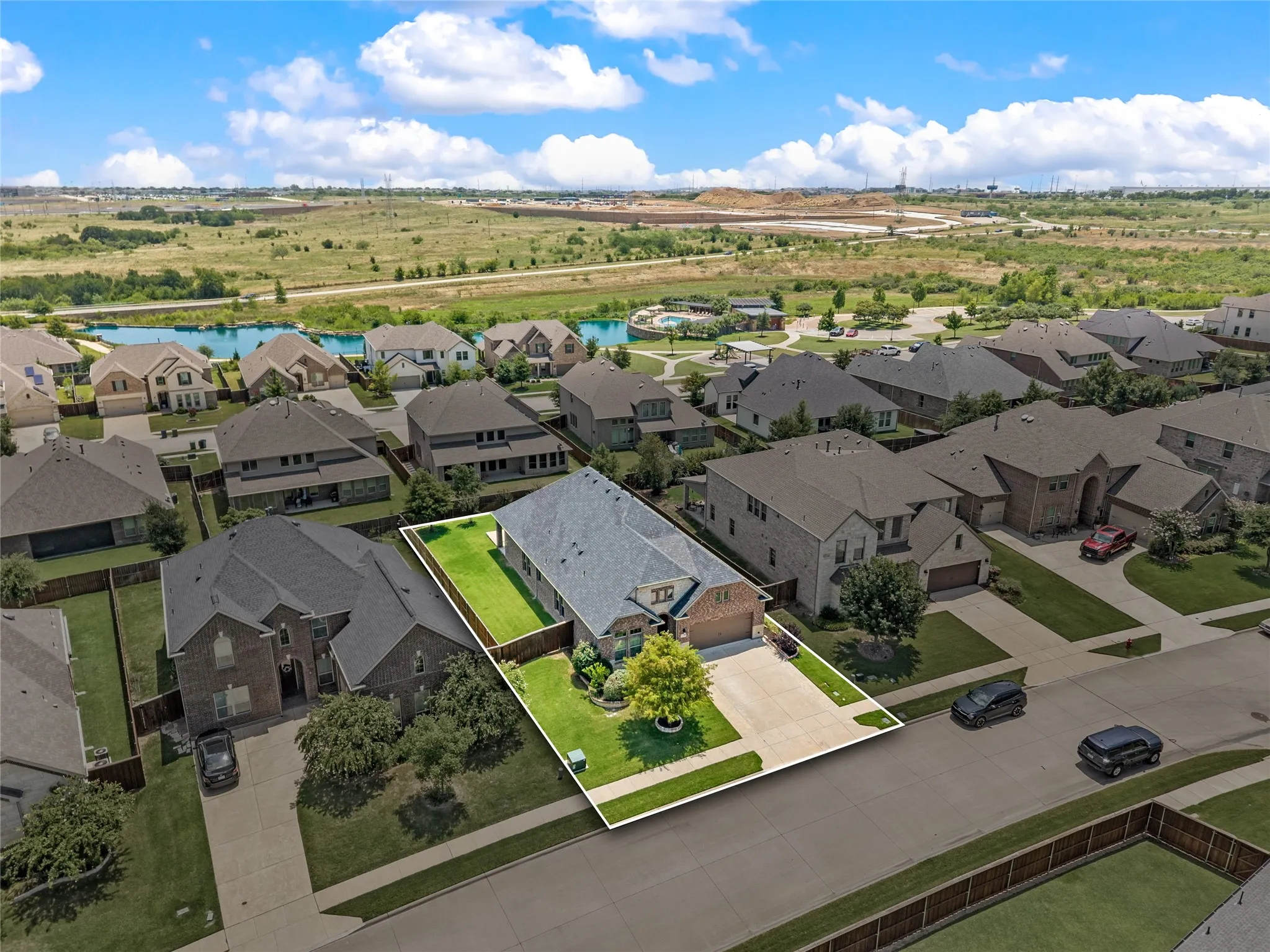 Single Family Residence For Sale in Tarrant County , 1515 Silver Sage Drive, Haslet, Texas 76052, 4 Bedroom, 3 Bathroom, 2 Garage spaces, 2,362 Sqft, built in 2020, mls#21339344, Real Estate Agent in Haslet, Homes For Sale in Tarrant county, Homes For Sale in Haslet, Realtor in Haslet Texas, Real Estate Brokerage Independent Realty Texas, Luminita Cordes Realtor