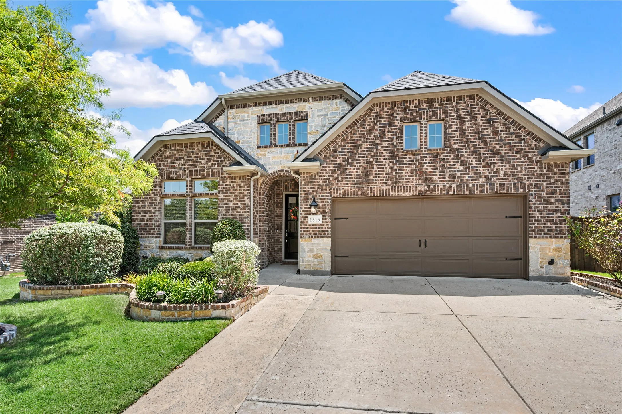 Single Family Residence For Sale in Tarrant County , 1515 Silver Sage Drive, Haslet, Texas 76052, 4 Bedroom, 3 Bathroom, 2 Garage spaces, 2,362 Sqft, built in 2020, mls#21339344, Real Estate Agent in Haslet, Homes For Sale in Tarrant county, Homes For Sale in Haslet, Realtor in Haslet Texas, Real Estate Brokerage Independent Realty Texas, Luminita Cordes Realtor