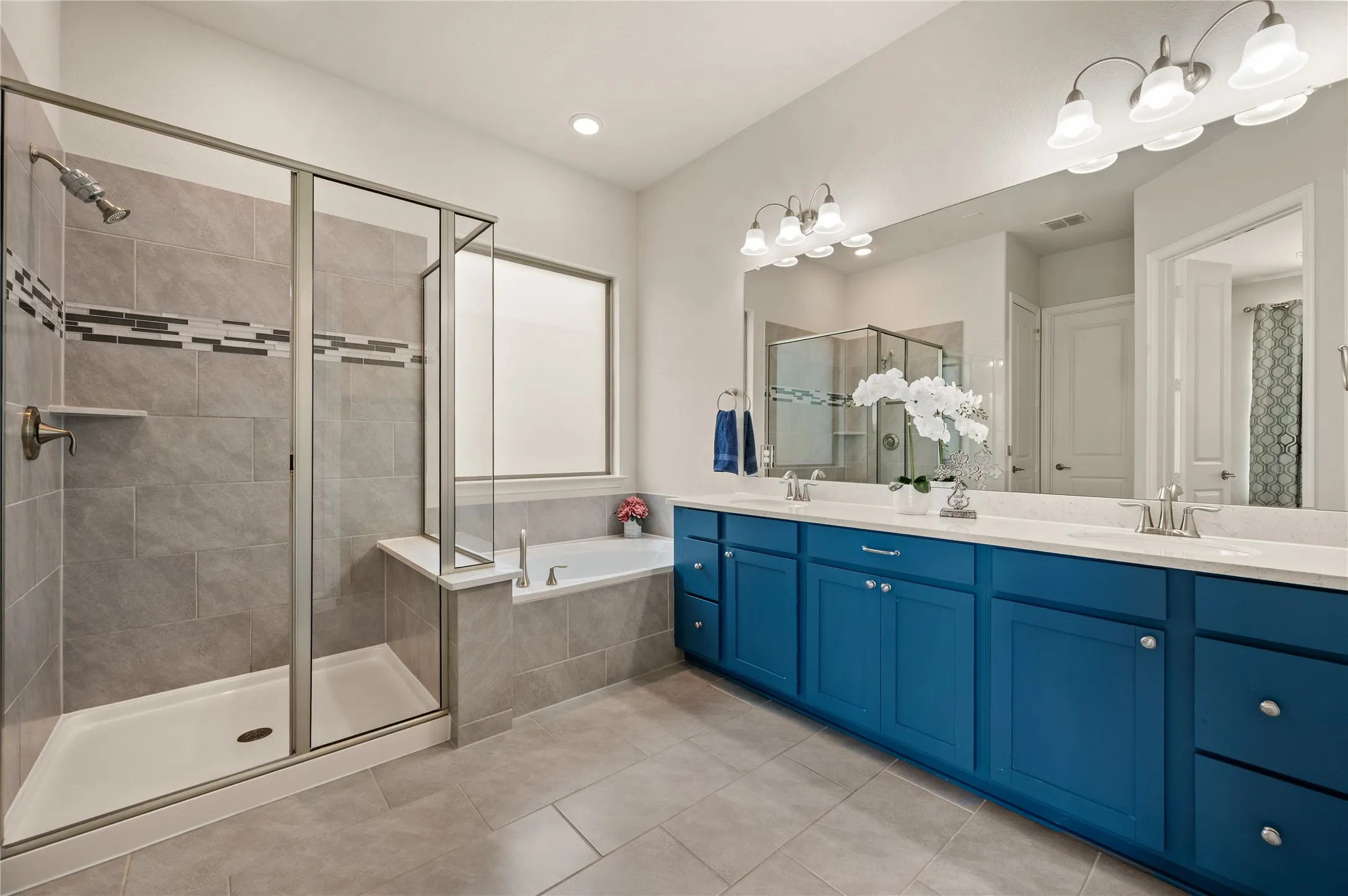 Single Family Residence For Sale in Tarrant County , 1515 Silver Sage Drive, Haslet, Texas 76052, 4 Bedroom, 3 Bathroom, 2 Garage spaces, 2,362 Sqft, built in 2020, mls#21339344, Real Estate Agent in Haslet, Homes For Sale in Tarrant county, Homes For Sale in Haslet, Realtor in Haslet Texas, Real Estate Brokerage Independent Realty Texas, Luminita Cordes Realtor