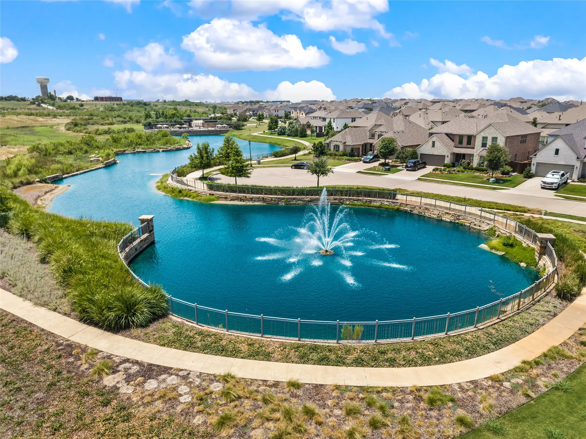 Single Family Residence For Sale in Tarrant County , 1515 Silver Sage Drive, Haslet, Texas 76052, 4 Bedroom, 3 Bathroom, 2 Garage spaces, 2,362 Sqft, built in 2020, mls#21339344, Real Estate Agent in Haslet, Homes For Sale in Tarrant county, Homes For Sale in Haslet, Realtor in Haslet Texas, Real Estate Brokerage Independent Realty Texas, Luminita Cordes Realtor