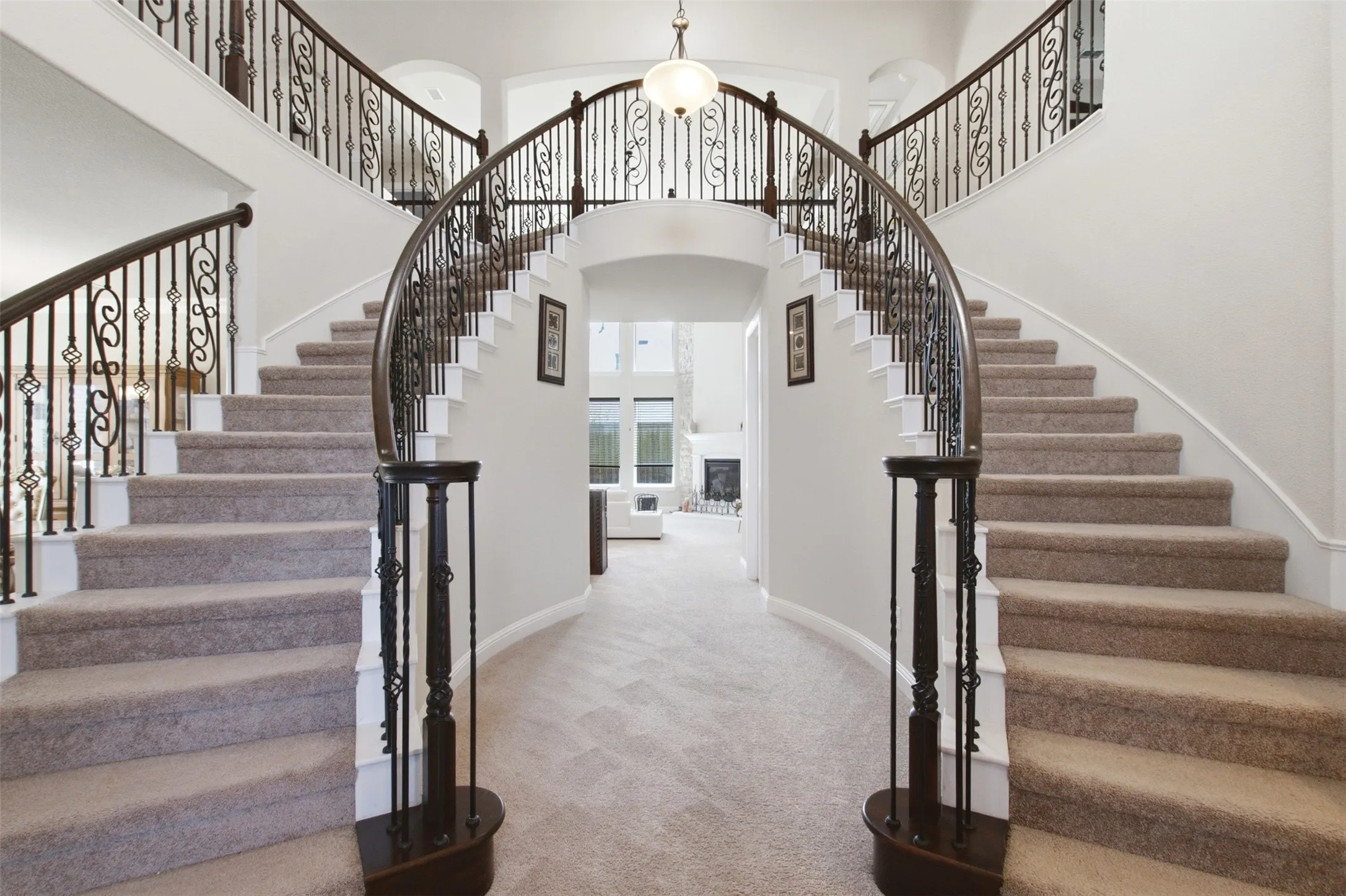 Single Family Residence For Sale in Tarrant County , 4806 Comstock Way, Mansfield, Texas 76063, 6 Bedroom, 5 Bathroom, 2 Garage spaces, 4,716 Sqft, built in 2018, mls#21341772, Real Estate Agent in Mansfield, Homes For Sale in Tarrant county, Homes For Sale in Mansfield, Realtor in Mansfield Texas, Real Estate Brokerage Independent Realty Texas, Luminita Cordes Realtor