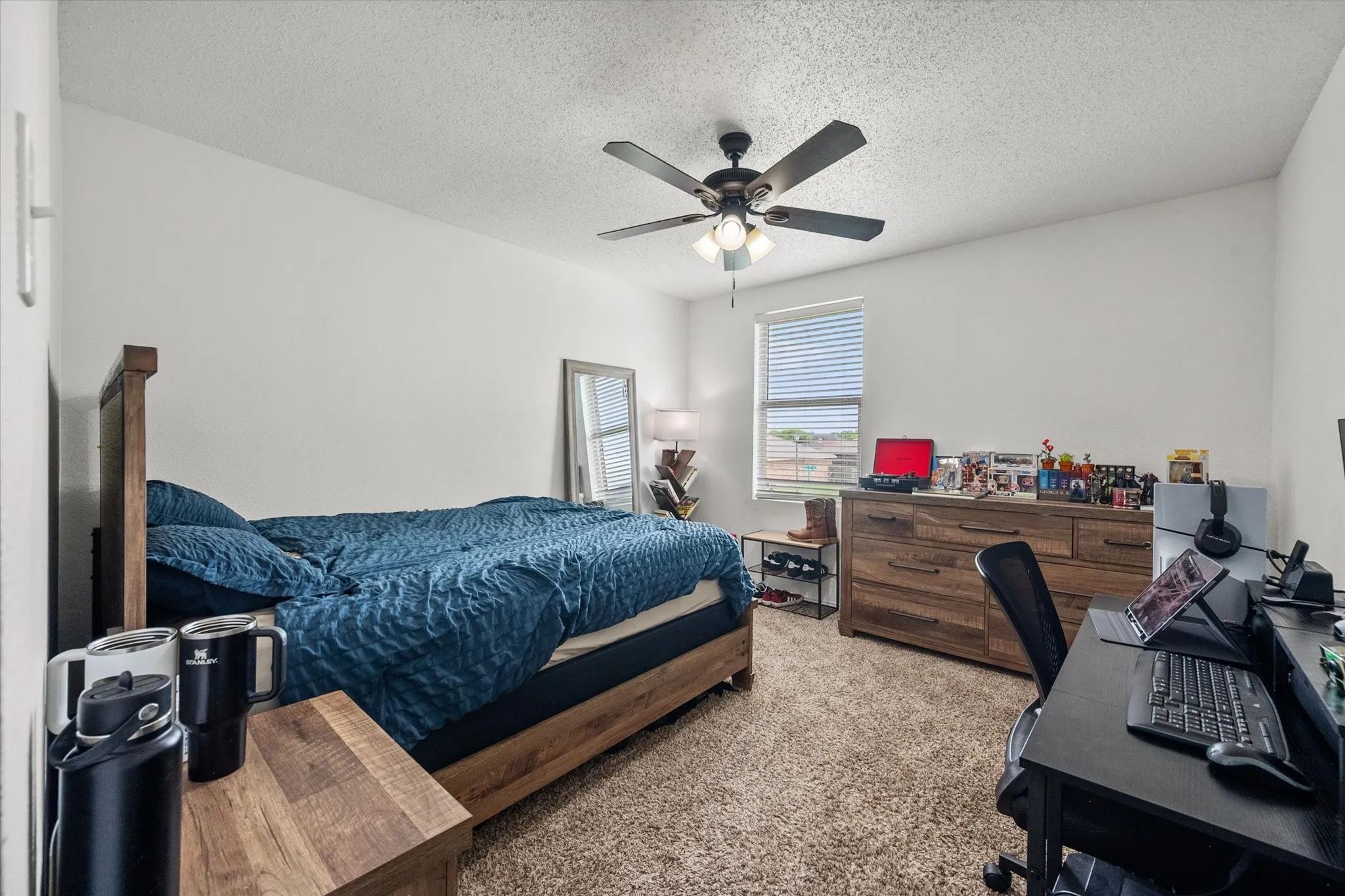 Single Family Residence For Sale in Tarrant County , 1409 Blazing Star Trail, Burleson, Texas 76028, 4 Bedroom, 3 Bathroom, 2 Garage spaces, 2,377 Sqft, built in 2003, mls#21335257, Real Estate Agent in Burleson, Homes For Sale in Tarrant county, Homes For Sale in Burleson, Realtor in Burleson Texas, Real Estate Brokerage Independent Realty Texas, Luminita Cordes Realtor
