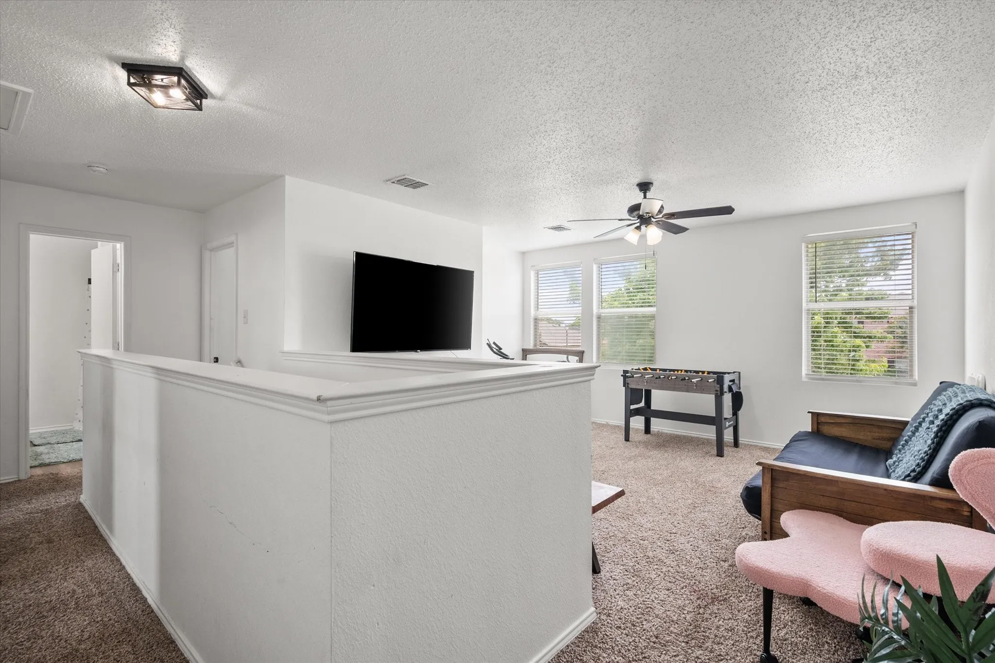 Single Family Residence For Sale in Tarrant County , 1409 Blazing Star Trail, Burleson, Texas 76028, 4 Bedroom, 3 Bathroom, 2 Garage spaces, 2,377 Sqft, built in 2003, mls#21335257, Real Estate Agent in Burleson, Homes For Sale in Tarrant county, Homes For Sale in Burleson, Realtor in Burleson Texas, Real Estate Brokerage Independent Realty Texas, Luminita Cordes Realtor