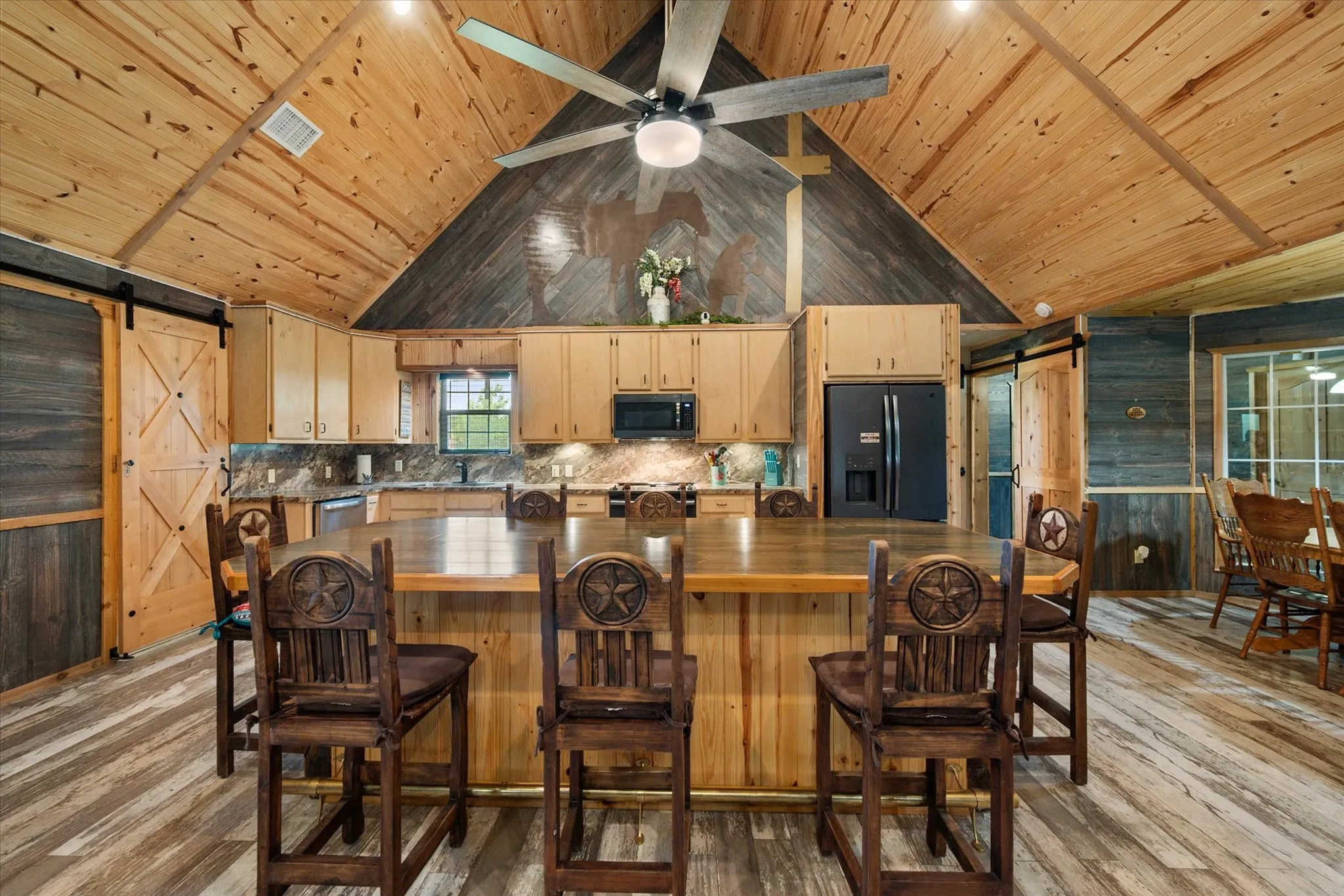 Single Family Residence For Sale in Navarro County , 130 SE County Road 3085, Corsicana, Texas 75109, 4 Bedroom, 3 Bathroom, 2 Garage spaces, 2,699 Sqft, built in 2019, mls#21341779, Real Estate Agent in Corsicana, Homes For Sale in Navarro county, Homes For Sale in Corsicana, Realtor in Corsicana Texas, Real Estate Brokerage Independent Realty Texas, Luminita Cordes Realtor