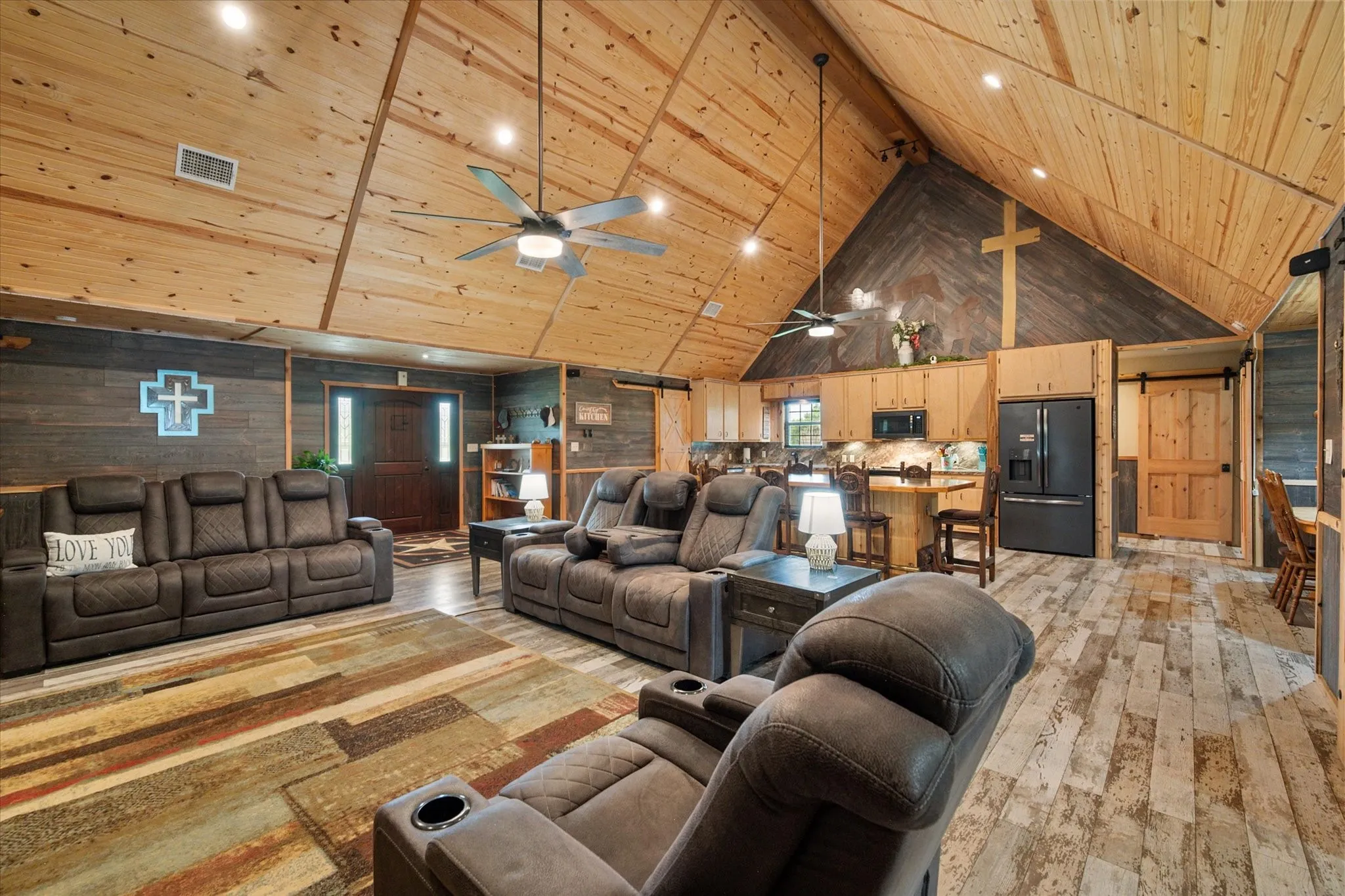 Single Family Residence For Sale in Navarro County , 130 SE County Road 3085, Corsicana, Texas 75109, 4 Bedroom, 3 Bathroom, 2 Garage spaces, 2,699 Sqft, built in 2019, mls#21341779, Real Estate Agent in Corsicana, Homes For Sale in Navarro county, Homes For Sale in Corsicana, Realtor in Corsicana Texas, Real Estate Brokerage Independent Realty Texas, Luminita Cordes Realtor