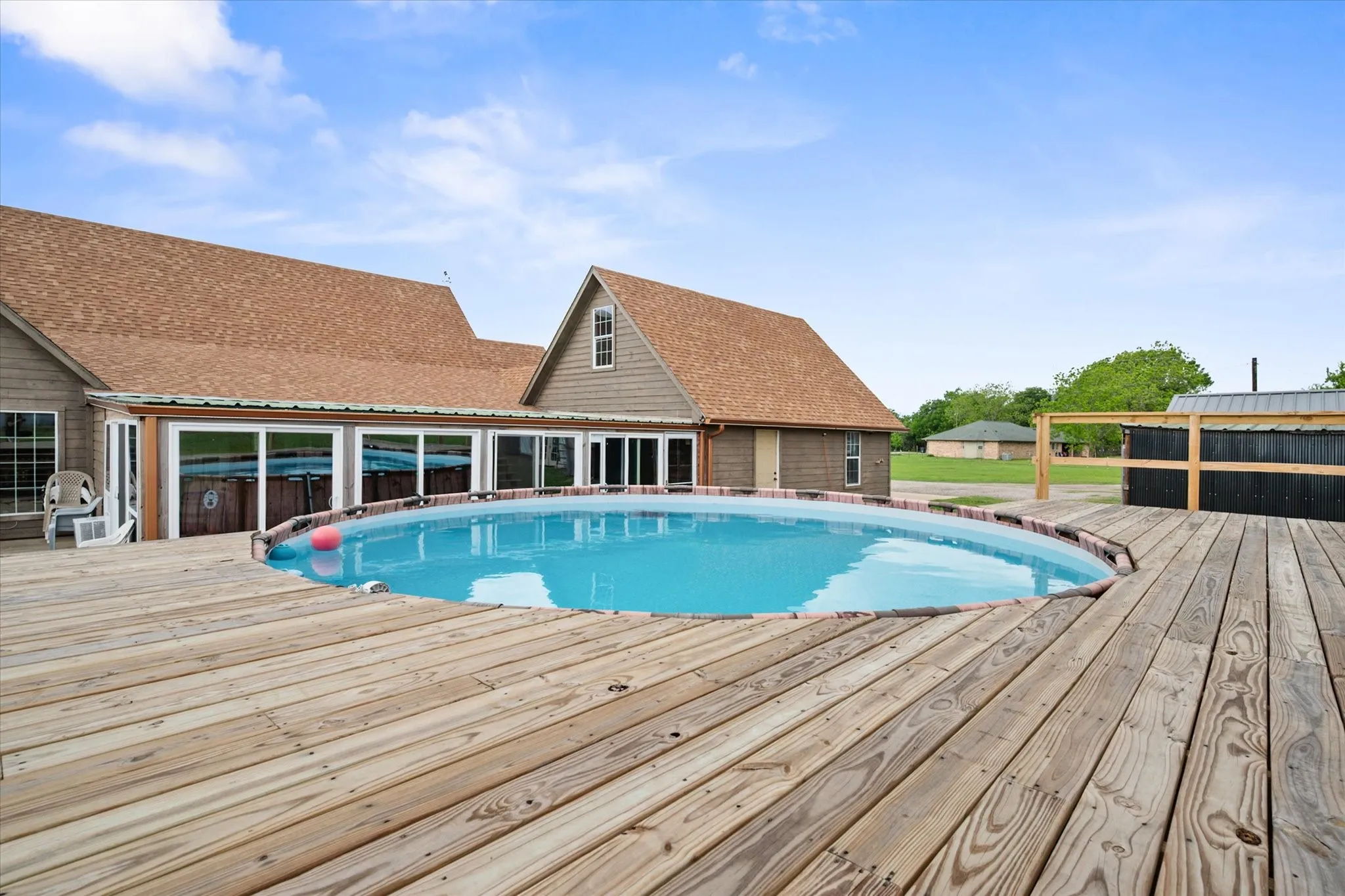 Single Family Residence For Sale in Navarro County , 130 SE County Road 3085, Corsicana, Texas 75109, 4 Bedroom, 3 Bathroom, 2 Garage spaces, 2,699 Sqft, built in 2019, mls#21341779, Real Estate Agent in Corsicana, Homes For Sale in Navarro county, Homes For Sale in Corsicana, Realtor in Corsicana Texas, Real Estate Brokerage Independent Realty Texas, Luminita Cordes Realtor