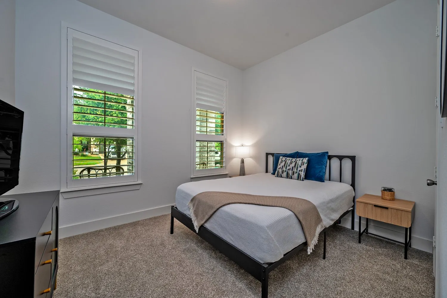 Single Family Residence For Sale in Collin County , 778 Corner Post Path, Celina, Texas 75009, 4 Bedrooms, 3 Bathrooms, 2 Garage spaces, 2,954 Sqft, built in 2020, Price $639,990, mls#21339249, Real Estate Agent in Celina, Homes For Sale in Collin county, Homes For Sale in Celina, Realtor in Celina Texas, Real Estate Brokerage Independent Realty Texas, Luminita Cordes Realtor