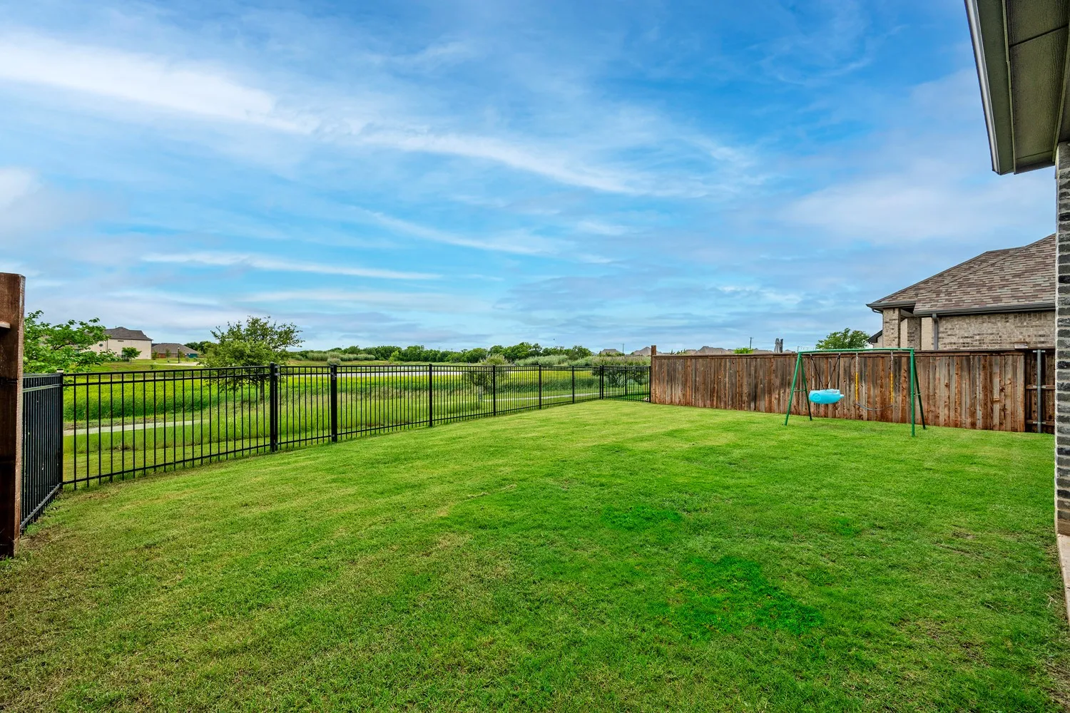 Single Family Residence For Sale in Collin County , 778 Corner Post Path, Celina, Texas 75009, 4 Bedrooms, 3 Bathrooms, 2 Garage spaces, 2,954 Sqft, built in 2020, Price $639,990, mls#21339249, Real Estate Agent in Celina, Homes For Sale in Collin county, Homes For Sale in Celina, Realtor in Celina Texas, Real Estate Brokerage Independent Realty Texas, Luminita Cordes Realtor