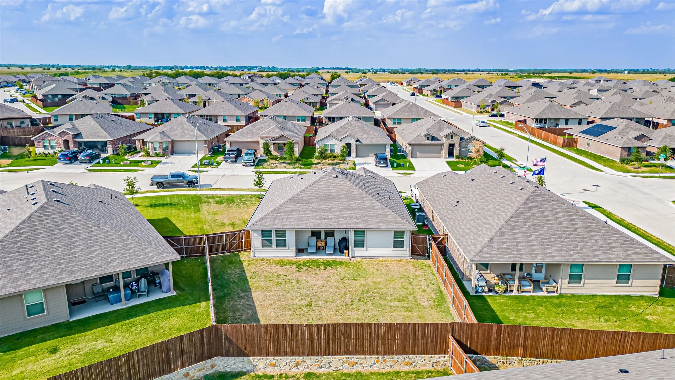 Single Family Residence For Sale in Denton County , 705 Basteen Lane, Justin, Texas 76247, 3 Bedroom, 2 Bathroom, 2 Garage spaces, 1,451 Sqft, built in 2023, mls#21340917, Real Estate Agent in Justin, Homes For Sale in Denton county, Homes For Sale in Justin, Realtor in Justin Texas, Real Estate Brokerage Independent Realty Texas, Luminita Cordes Realtor