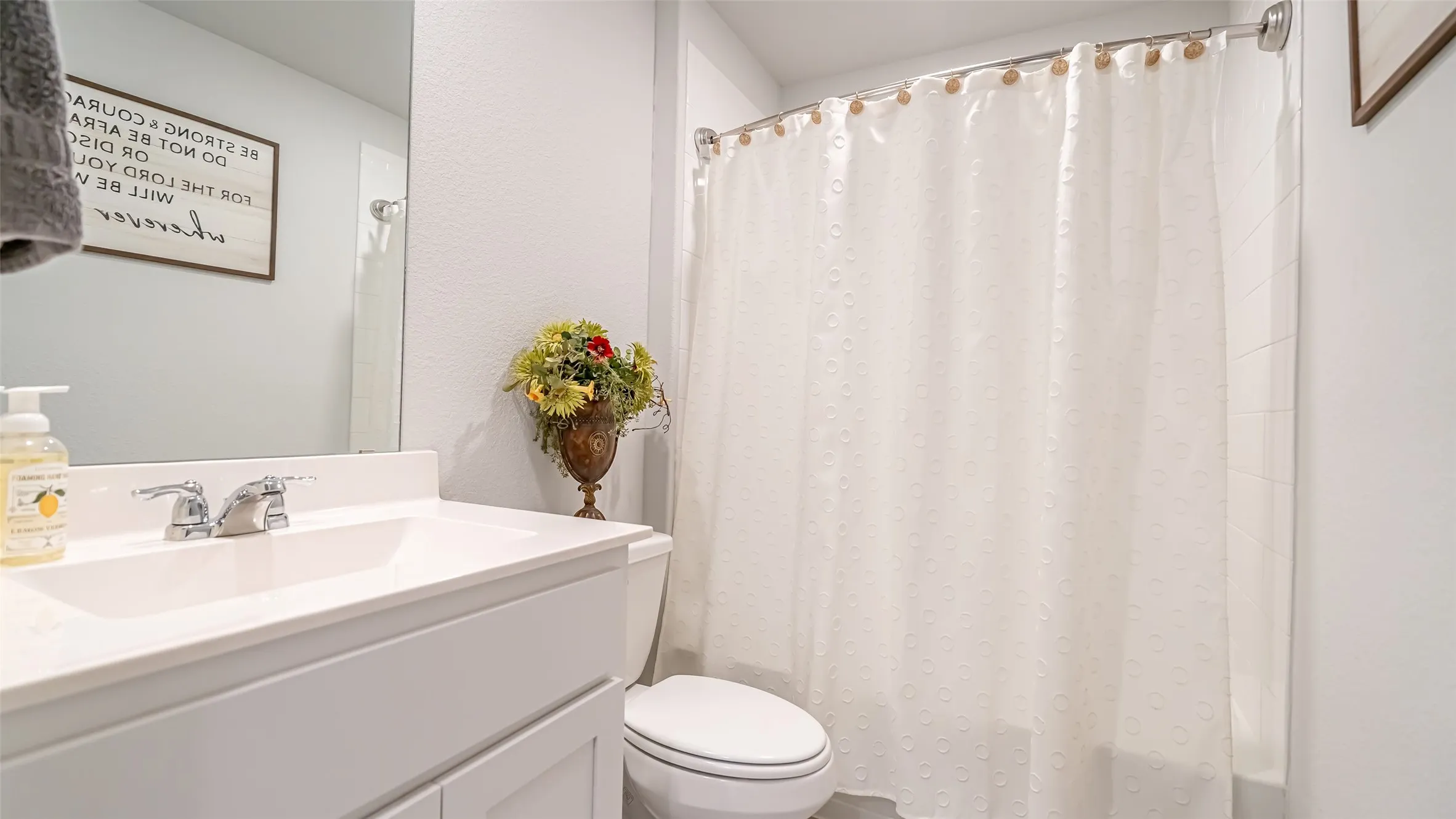 secondary bathroom