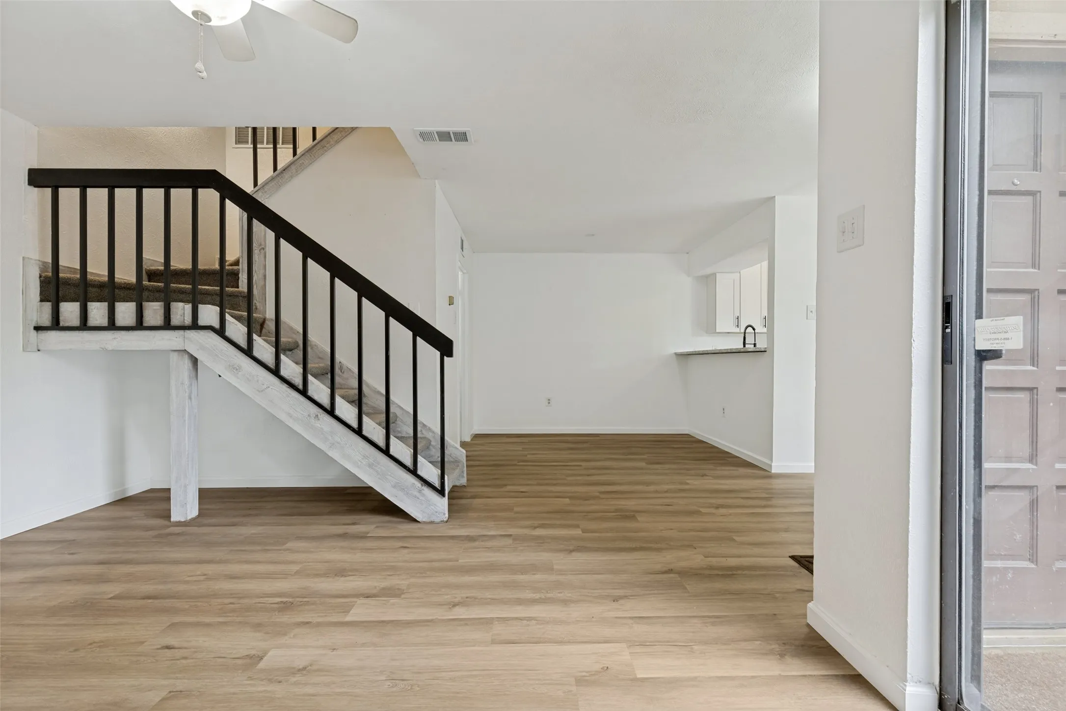 Condominium For Rent in Dallas County , 5626 Preston Oaks Road 38A, Dallas, Texas 75254, 2 Bedrooms, 2 Bathrooms, 1 Garage spaces, 1,020 Sqft, built in 1981, Price $1,900, mls#21341775, Real Estate Agent in Dallas, Homes For Rent in Dallas county, Homes For Rent in Dallas, Realtor in Dallas Texas, Real Estate Brokerage Independent Realty Texas, Luminita Cordes Realtor