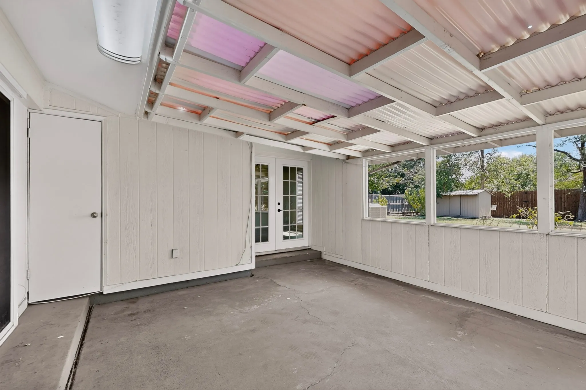 Single Family Residence For Rent in Dallas County , 3264 Northaven Road, Dallas, Texas 75229, 4 Bedroom, 3 Bathroom, 2 Garage spaces, 2,051 Sqft, built in 1963, mls#21341672, Real Estate Agent in Dallas, Homes For Rent in Dallas county, Homes For Rent in Dallas, Realtor in Dallas Texas, Real Estate Brokerage Independent Realty Texas, Luminita Cordes Realtor