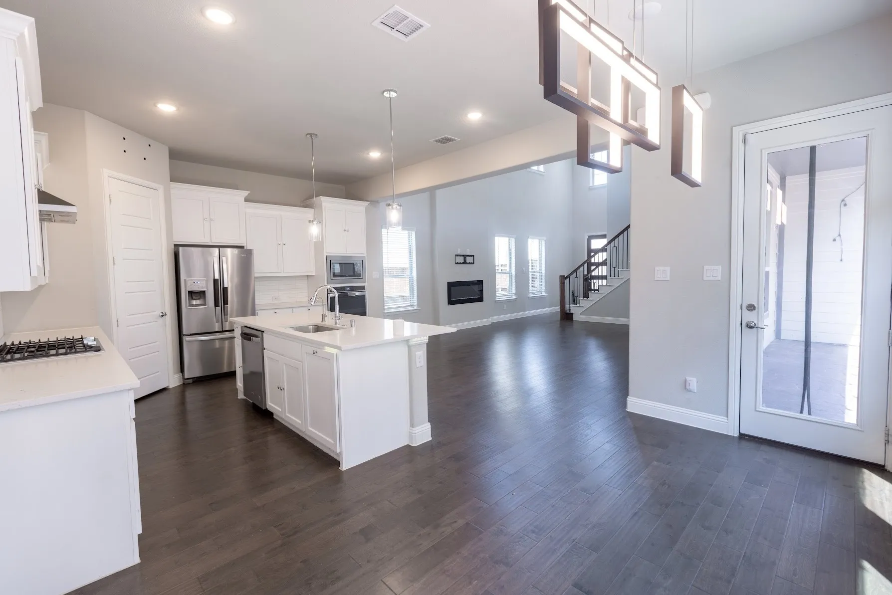 Single Family Residence For Rent in Denton County , 8521 Ottowa Ridge, Frisco, Texas 75034, 3 Bedroom, 3 Bathroom, 2 Garage spaces, 2,383 Sqft, built in 2019, mls#21341802, Real Estate Agent in Frisco, Homes For Rent in Denton county, Homes For Rent in Frisco, Realtor in Frisco Texas, Real Estate Brokerage Independent Realty Texas, Luminita Cordes Realtor
