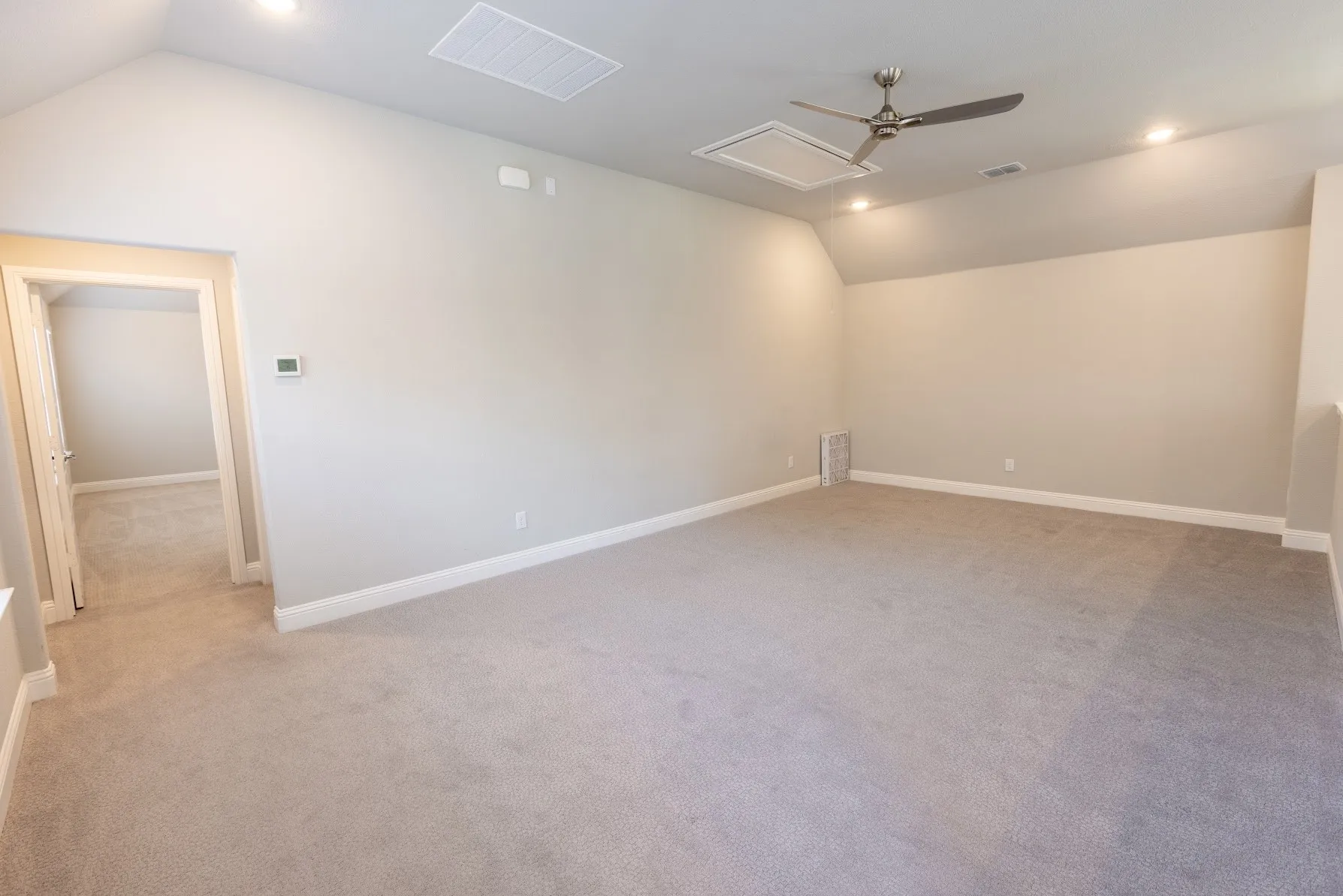 Single Family Residence For Rent in Denton County , 8521 Ottowa Ridge, Frisco, Texas 75034, 3 Bedroom, 3 Bathroom, 2 Garage spaces, 2,383 Sqft, built in 2019, mls#21341802, Real Estate Agent in Frisco, Homes For Rent in Denton county, Homes For Rent in Frisco, Realtor in Frisco Texas, Real Estate Brokerage Independent Realty Texas, Luminita Cordes Realtor