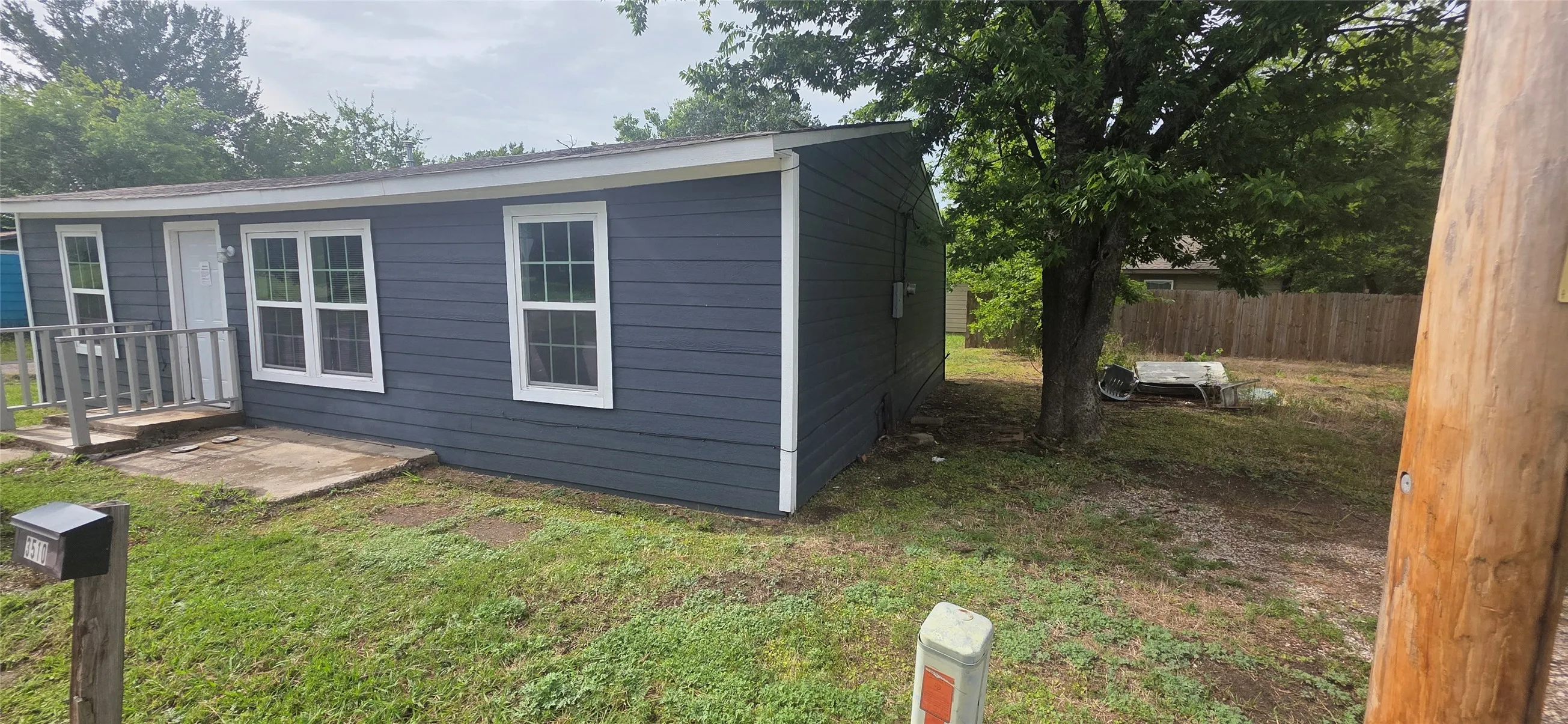 Single Family Residence For Sale in Hunt County , 3510 Marshall Street, Greenville, Texas 75401, 3 Bedroom, 1 Bathroom, Garage spaces, 1,036 Sqft, built in 1940, mls#21341741, Real Estate Agent in Greenville, Homes For Sale in Hunt county, Homes For Sale in Greenville, Realtor in Greenville Texas, Real Estate Brokerage Independent Realty Texas, Luminita Cordes Realtor