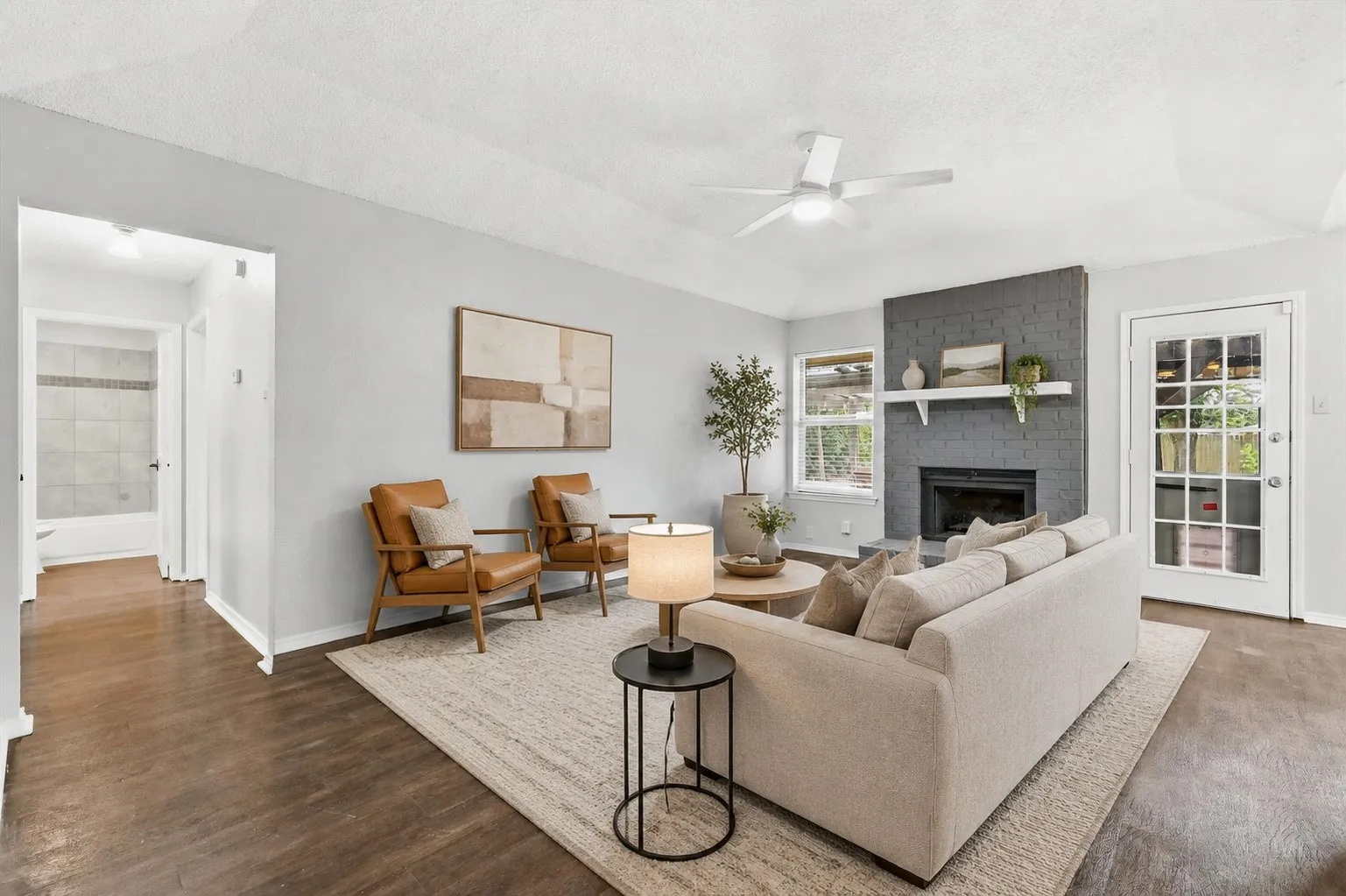 Single Family Residence For Sale in Tarrant County , 5907 Cedar Ridge Drive, Arlington, Texas 76017, 3 Bedroom, 2 Bathroom, 2 Garage spaces, 1,120 Sqft, built in 1983, mls#21341817, Real Estate Agent in Arlington, Homes For Sale in Tarrant county, Homes For Sale in Arlington, Realtor in Arlington Texas, Real Estate Brokerage Independent Realty Texas, Luminita Cordes Realtor