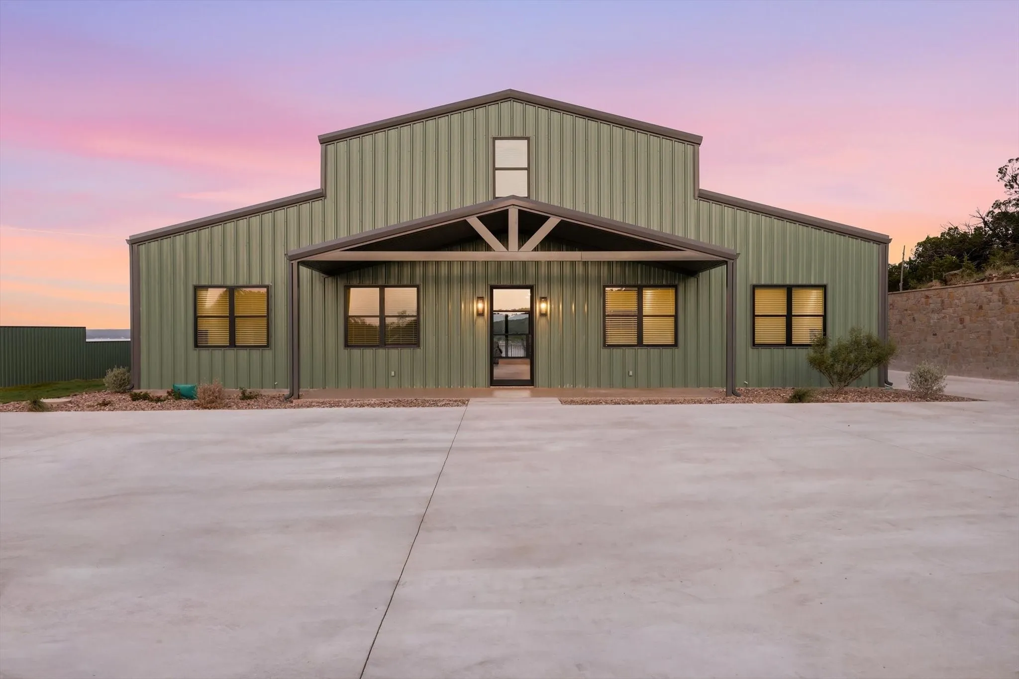 Single Family Residence For Sale in Palo Pinto County , 4971 Hawk Road, Possum Kingdom Lake, Texas 76450, 6 Bedroom, 7 Bathroom, Garage spaces, 5,000 Sqft, built in 2026, Price $2,599,999, mls#21337393, Real Estate Agent in Possum Kingdom Lake, Homes For Sale in Palo Pinto county, Homes For Sale in Possum Kingdom Lake, Realtor in Possum Kingdom Lake Texas, Real Estate Brokerage Independent Realty Texas, Luminita Cordes Realtor