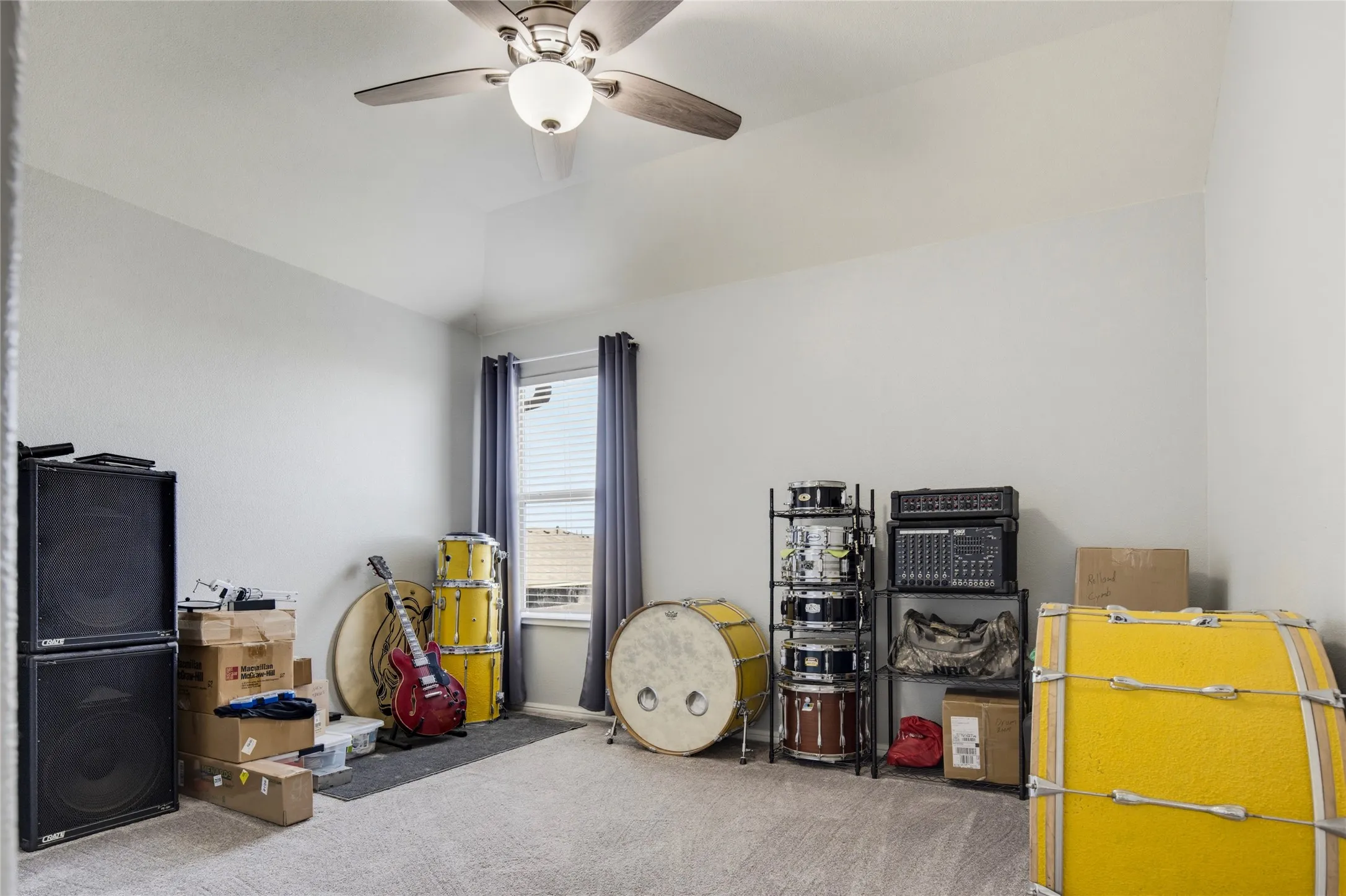 Single Family Residence For Sale in Tarrant County , 753 Rutherford Drive, Crowley, Texas 76036, 3 Bedroom, 3 Bathroom, 2 Garage spaces, 2,038 Sqft, built in 2018, mls#21339053, Real Estate Agent in Crowley, Homes For Sale in Tarrant county, Homes For Sale in Crowley, Realtor in Crowley Texas, Real Estate Brokerage Independent Realty Texas, Luminita Cordes Realtor