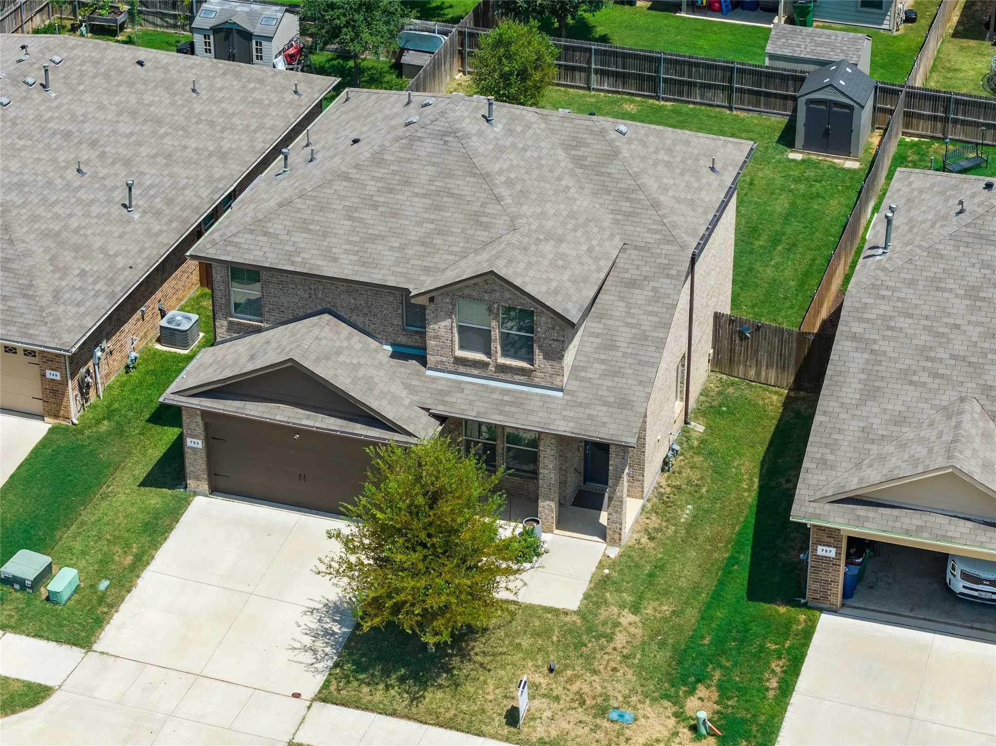 Single Family Residence For Sale in Tarrant County , 753 Rutherford Drive, Crowley, Texas 76036, 3 Bedroom, 3 Bathroom, 2 Garage spaces, 2,038 Sqft, built in 2018, mls#21339053, Real Estate Agent in Crowley, Homes For Sale in Tarrant county, Homes For Sale in Crowley, Realtor in Crowley Texas, Real Estate Brokerage Independent Realty Texas, Luminita Cordes Realtor