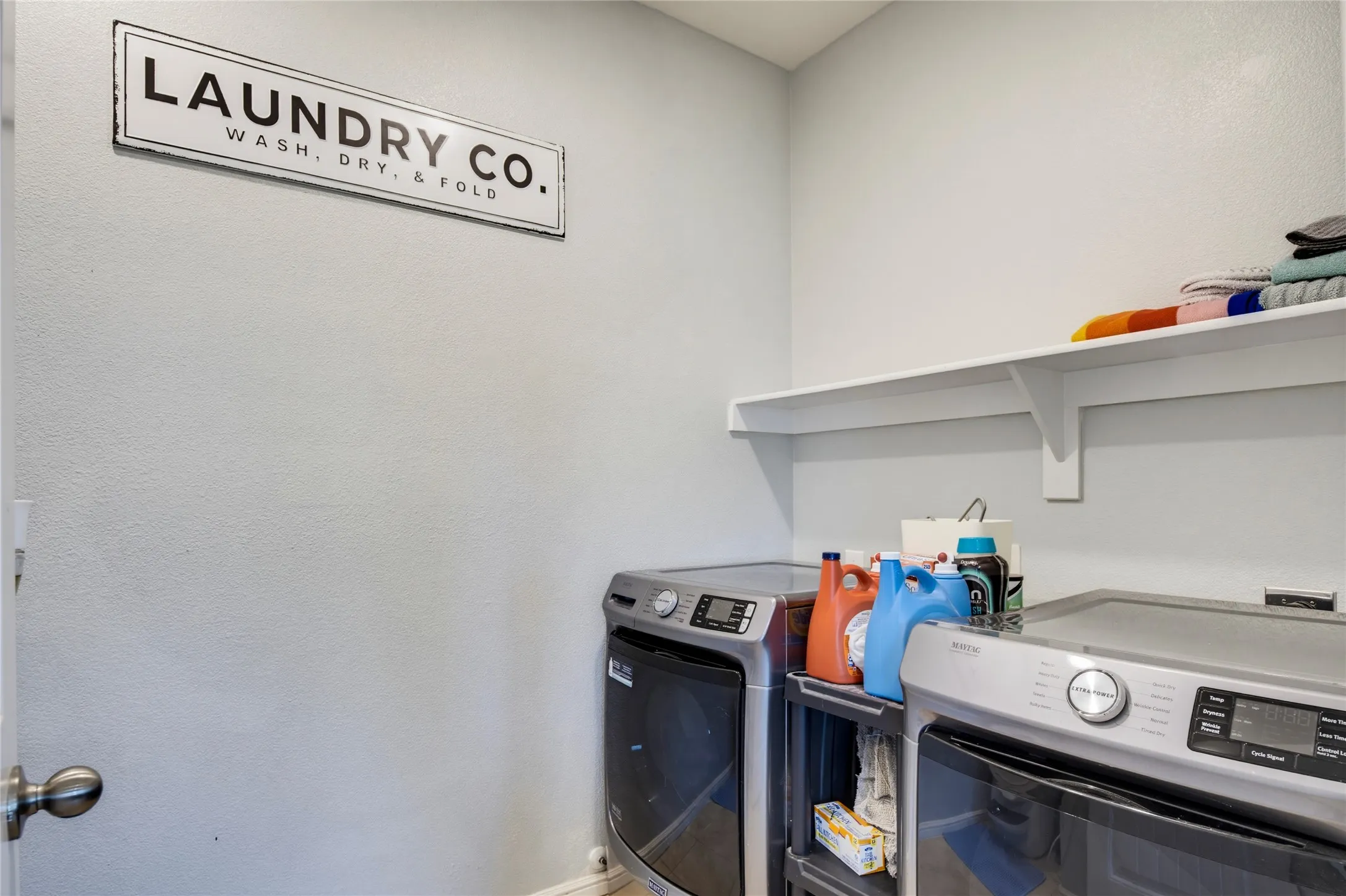 Single Family Residence For Sale in Tarrant County , 753 Rutherford Drive, Crowley, Texas 76036, 3 Bedroom, 3 Bathroom, 2 Garage spaces, 2,038 Sqft, built in 2018, mls#21339053, Real Estate Agent in Crowley, Homes For Sale in Tarrant county, Homes For Sale in Crowley, Realtor in Crowley Texas, Real Estate Brokerage Independent Realty Texas, Luminita Cordes Realtor