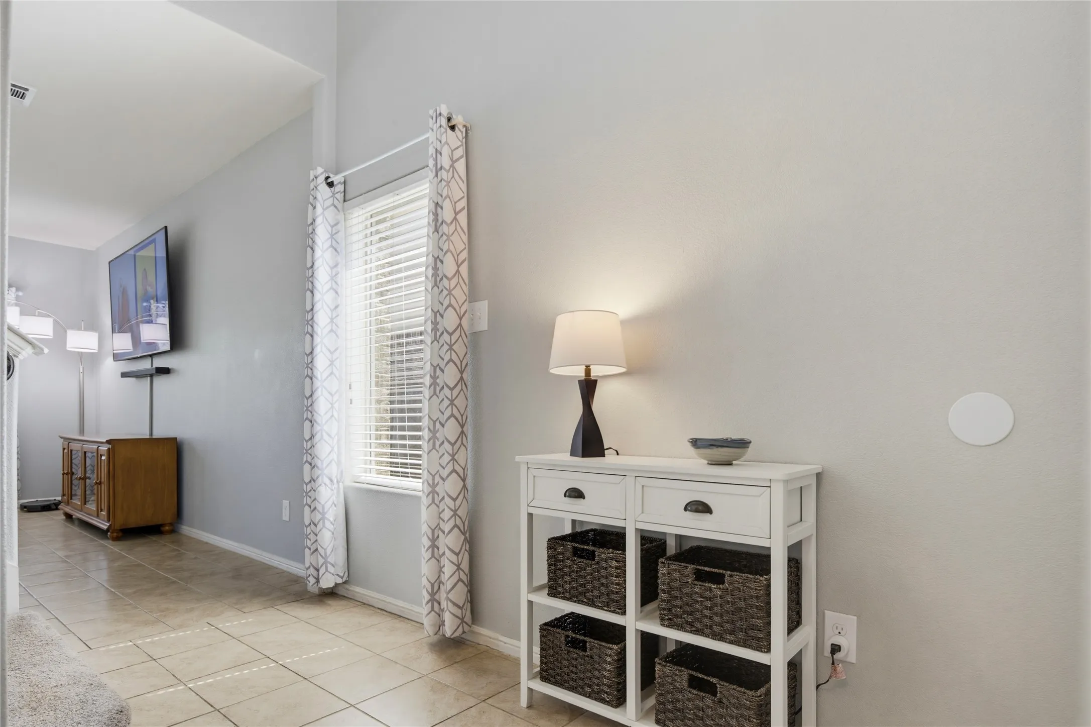 Single Family Residence For Sale in Tarrant County , 753 Rutherford Drive, Crowley, Texas 76036, 3 Bedroom, 3 Bathroom, 2 Garage spaces, 2,038 Sqft, built in 2018, mls#21339053, Real Estate Agent in Crowley, Homes For Sale in Tarrant county, Homes For Sale in Crowley, Realtor in Crowley Texas, Real Estate Brokerage Independent Realty Texas, Luminita Cordes Realtor
