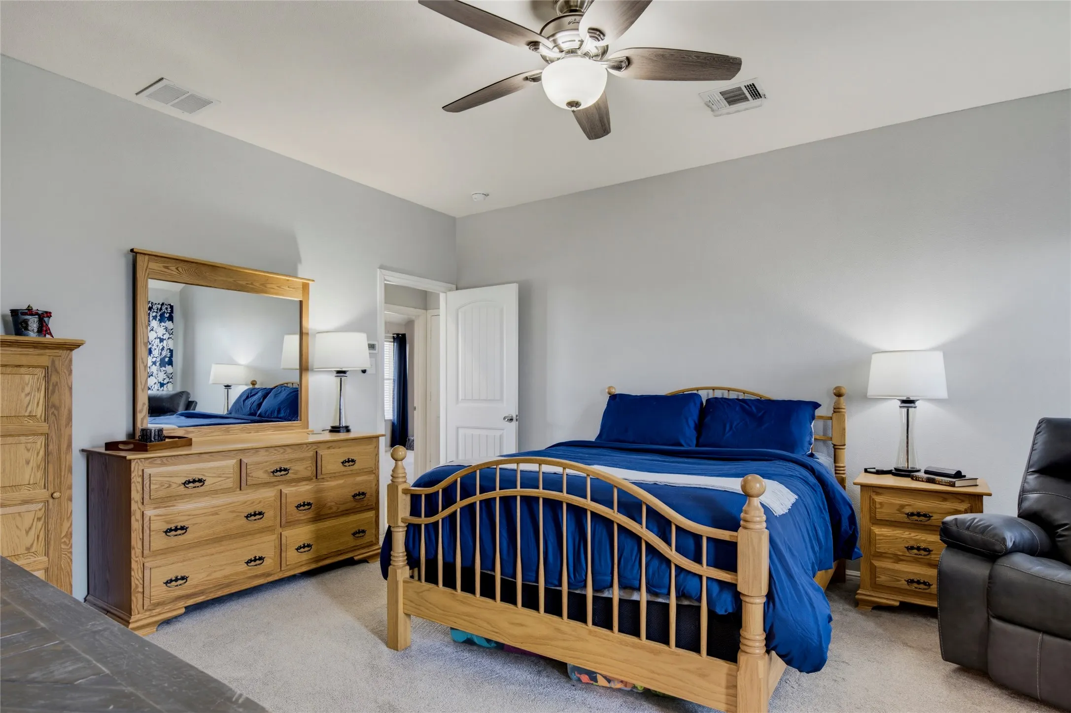Single Family Residence For Sale in Tarrant County , 753 Rutherford Drive, Crowley, Texas 76036, 3 Bedroom, 3 Bathroom, 2 Garage spaces, 2,038 Sqft, built in 2018, mls#21339053, Real Estate Agent in Crowley, Homes For Sale in Tarrant county, Homes For Sale in Crowley, Realtor in Crowley Texas, Real Estate Brokerage Independent Realty Texas, Luminita Cordes Realtor