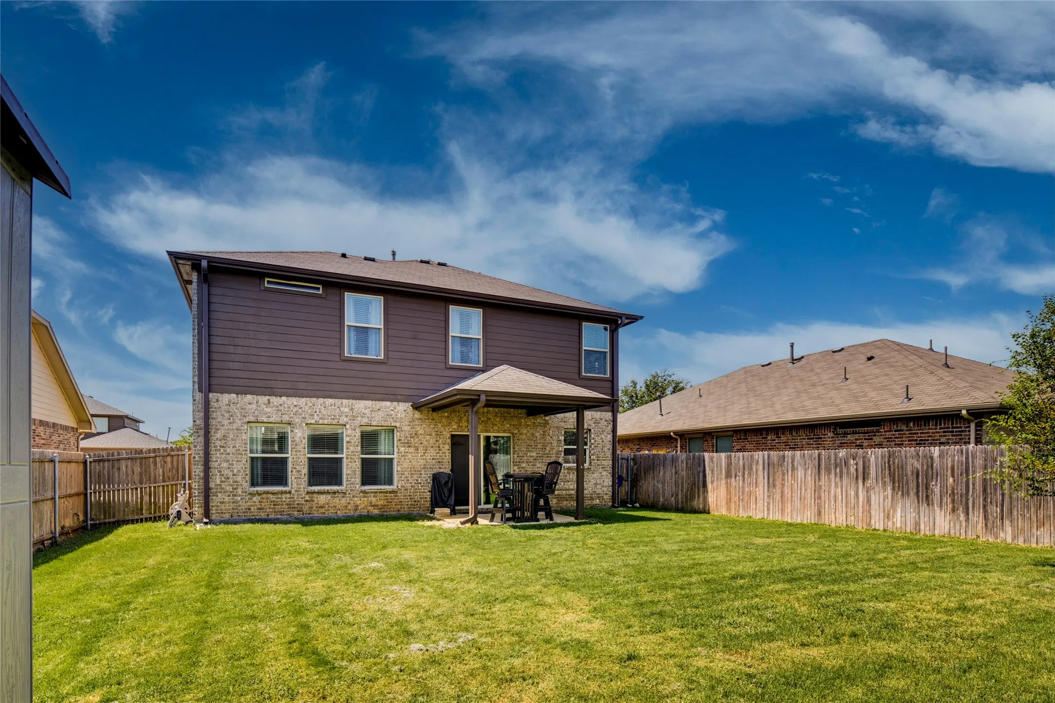 Single Family Residence For Sale in Tarrant County , 753 Rutherford Drive, Crowley, Texas 76036, 3 Bedroom, 3 Bathroom, 2 Garage spaces, 2,038 Sqft, built in 2018, mls#21339053, Real Estate Agent in Crowley, Homes For Sale in Tarrant county, Homes For Sale in Crowley, Realtor in Crowley Texas, Real Estate Brokerage Independent Realty Texas, Luminita Cordes Realtor