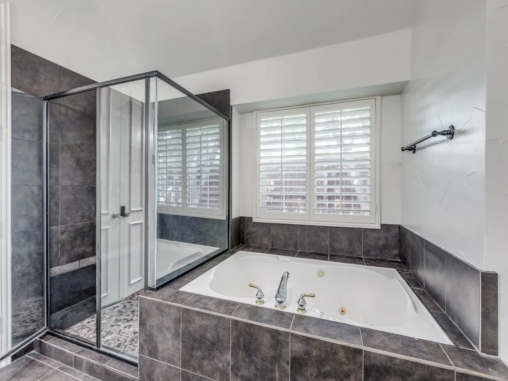 Single Family Residence For Sale in Collin County , 4684 Old Pond Drive, Plano, Texas 75024, 4 Bedrooms, 4 Bathrooms, 3 Garage spaces, 3,417 Sqft, built in 1999, Price $750,000, mls#21340102, Real Estate Agent in Plano, Homes For Sale in Collin county, Homes For Sale in Plano, Realtor in Plano Texas, Real Estate Brokerage Independent Realty Texas, Luminita Cordes Realtor