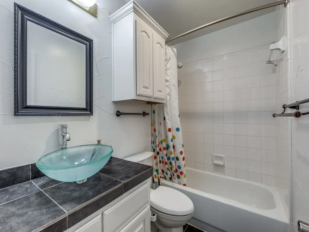 Single Family Residence For Sale in Collin County , 4684 Old Pond Drive, Plano, Texas 75024, 4 Bedrooms, 4 Bathrooms, 3 Garage spaces, 3,417 Sqft, built in 1999, Price $750,000, mls#21340102, Real Estate Agent in Plano, Homes For Sale in Collin county, Homes For Sale in Plano, Realtor in Plano Texas, Real Estate Brokerage Independent Realty Texas, Luminita Cordes Realtor