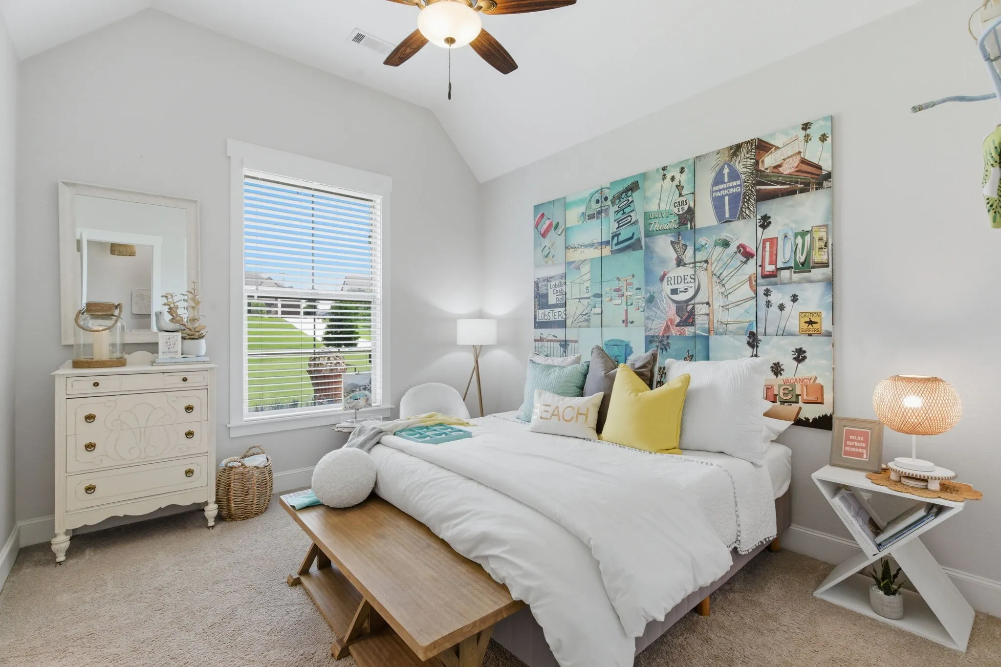 Single Family Residence For Sale in Denton County , 904 Fincher Trail, Argyle, Texas 76226, 5 Bedrooms, 5 Bathrooms, 3 Garage spaces, 4,158 Sqft, built in 2017, Price $1,675,000, mls#21339067, Real Estate Agent in Argyle, Homes For Sale in Denton county, Homes For Sale in Argyle, Realtor in Argyle Texas, Real Estate Brokerage Independent Realty Texas, Luminita Cordes Realtor