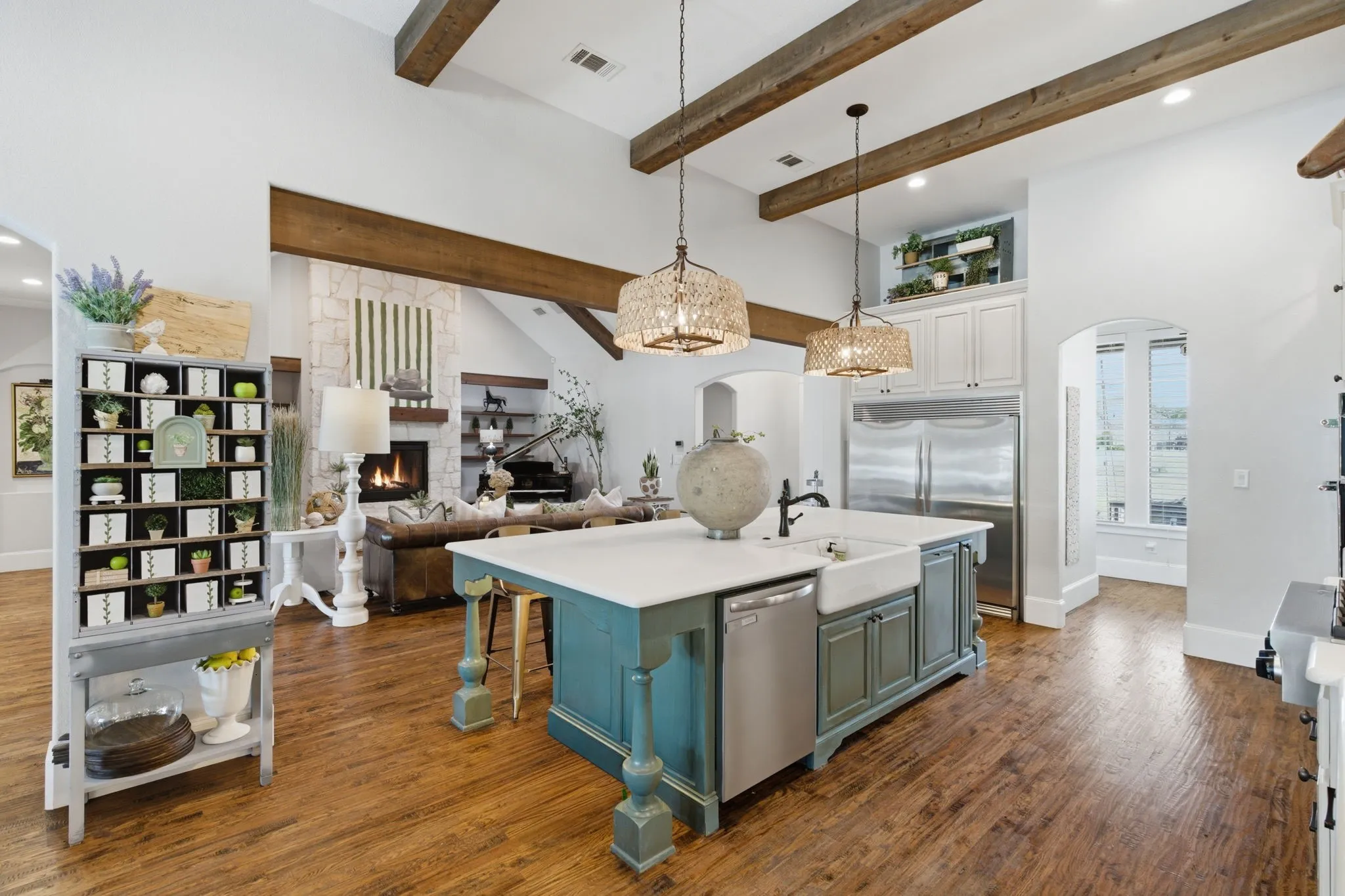 Single Family Residence For Sale in Denton County , 904 Fincher Trail, Argyle, Texas 76226, 5 Bedrooms, 5 Bathrooms, 3 Garage spaces, 4,158 Sqft, built in 2017, Price $1,675,000, mls#21339067, Real Estate Agent in Argyle, Homes For Sale in Denton county, Homes For Sale in Argyle, Realtor in Argyle Texas, Real Estate Brokerage Independent Realty Texas, Luminita Cordes Realtor