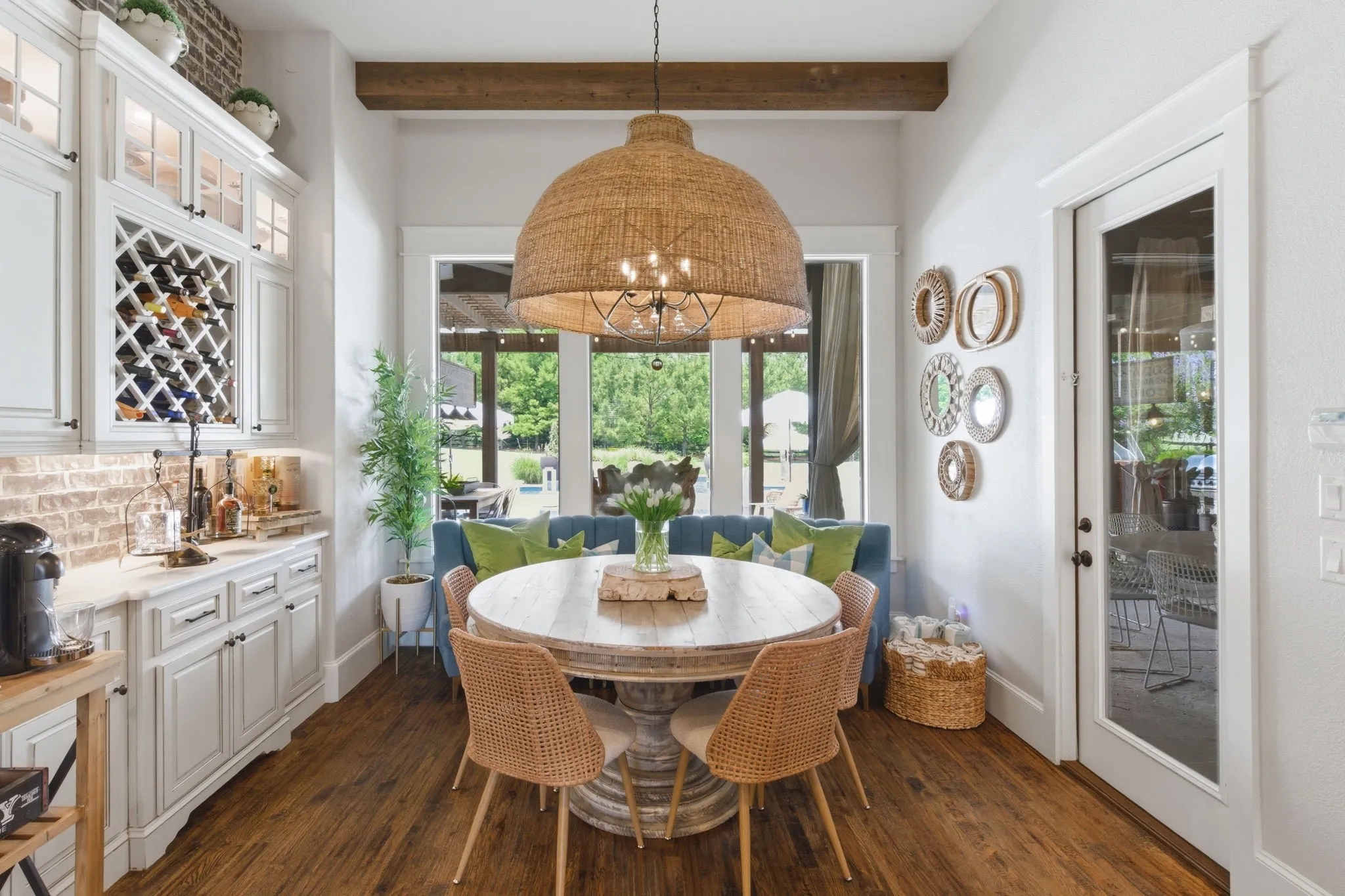 Single Family Residence For Sale in Denton County , 904 Fincher Trail, Argyle, Texas 76226, 5 Bedrooms, 5 Bathrooms, 3 Garage spaces, 4,158 Sqft, built in 2017, Price $1,675,000, mls#21339067, Real Estate Agent in Argyle, Homes For Sale in Denton county, Homes For Sale in Argyle, Realtor in Argyle Texas, Real Estate Brokerage Independent Realty Texas, Luminita Cordes Realtor