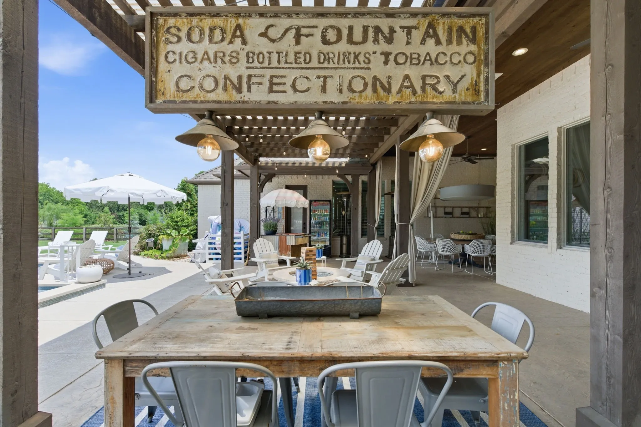 Single Family Residence For Sale in Denton County , 904 Fincher Trail, Argyle, Texas 76226, 5 Bedrooms, 5 Bathrooms, 3 Garage spaces, 4,158 Sqft, built in 2017, Price $1,675,000, mls#21339067, Real Estate Agent in Argyle, Homes For Sale in Denton county, Homes For Sale in Argyle, Realtor in Argyle Texas, Real Estate Brokerage Independent Realty Texas, Luminita Cordes Realtor