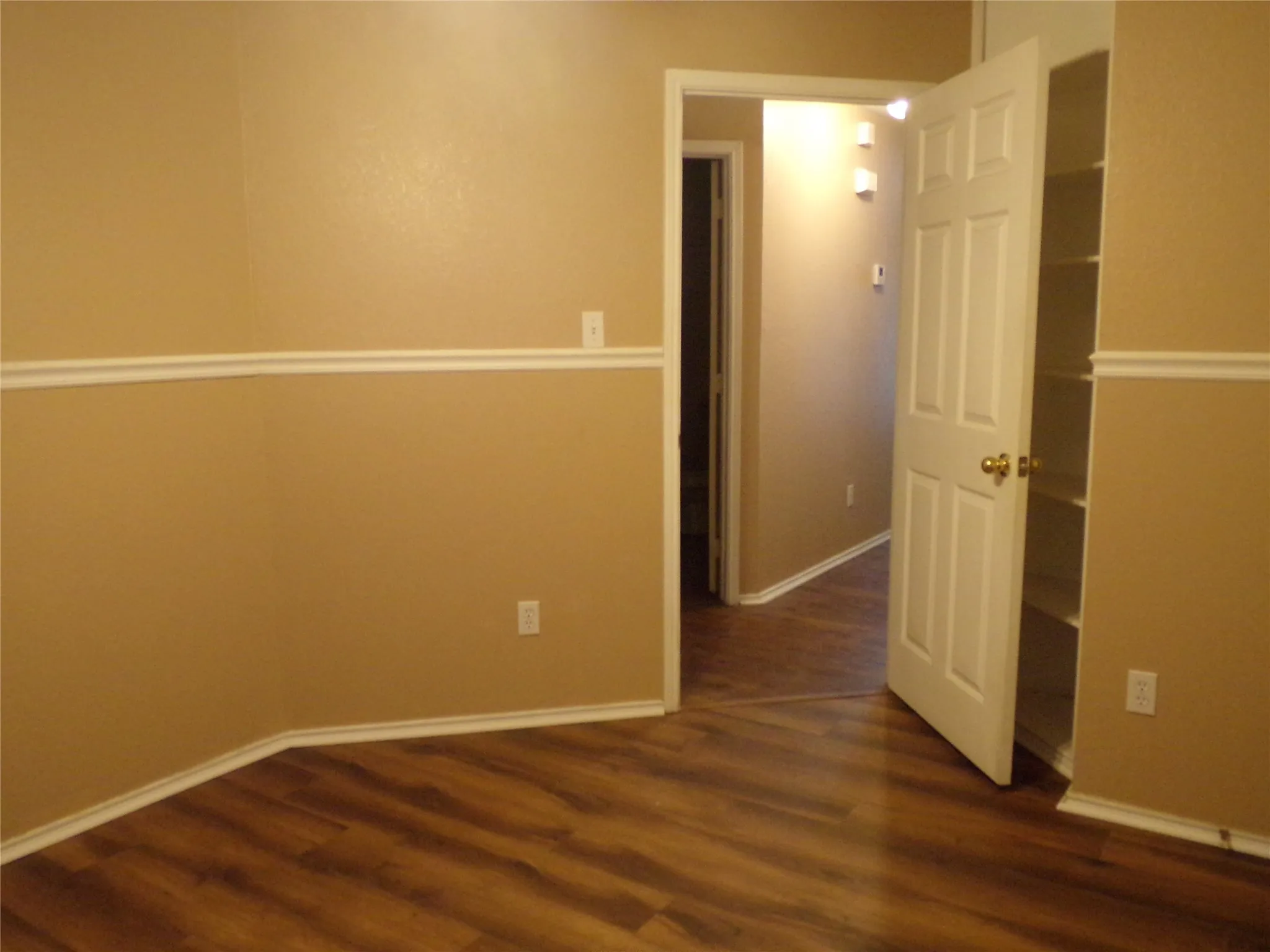 Single Family Residence For Rent in Hood County , 4708 Topaz Lane, Granbury, Texas 76049, 3 Bedroom, 2 Bathroom, 2 Garage spaces, 1,445 Sqft, built in 2005, mls#21341847, Real Estate Agent in Granbury, Homes For Rent in Hood county, Homes For Rent in Granbury, Realtor in Granbury Texas, Real Estate Brokerage Independent Realty Texas, Luminita Cordes Realtor