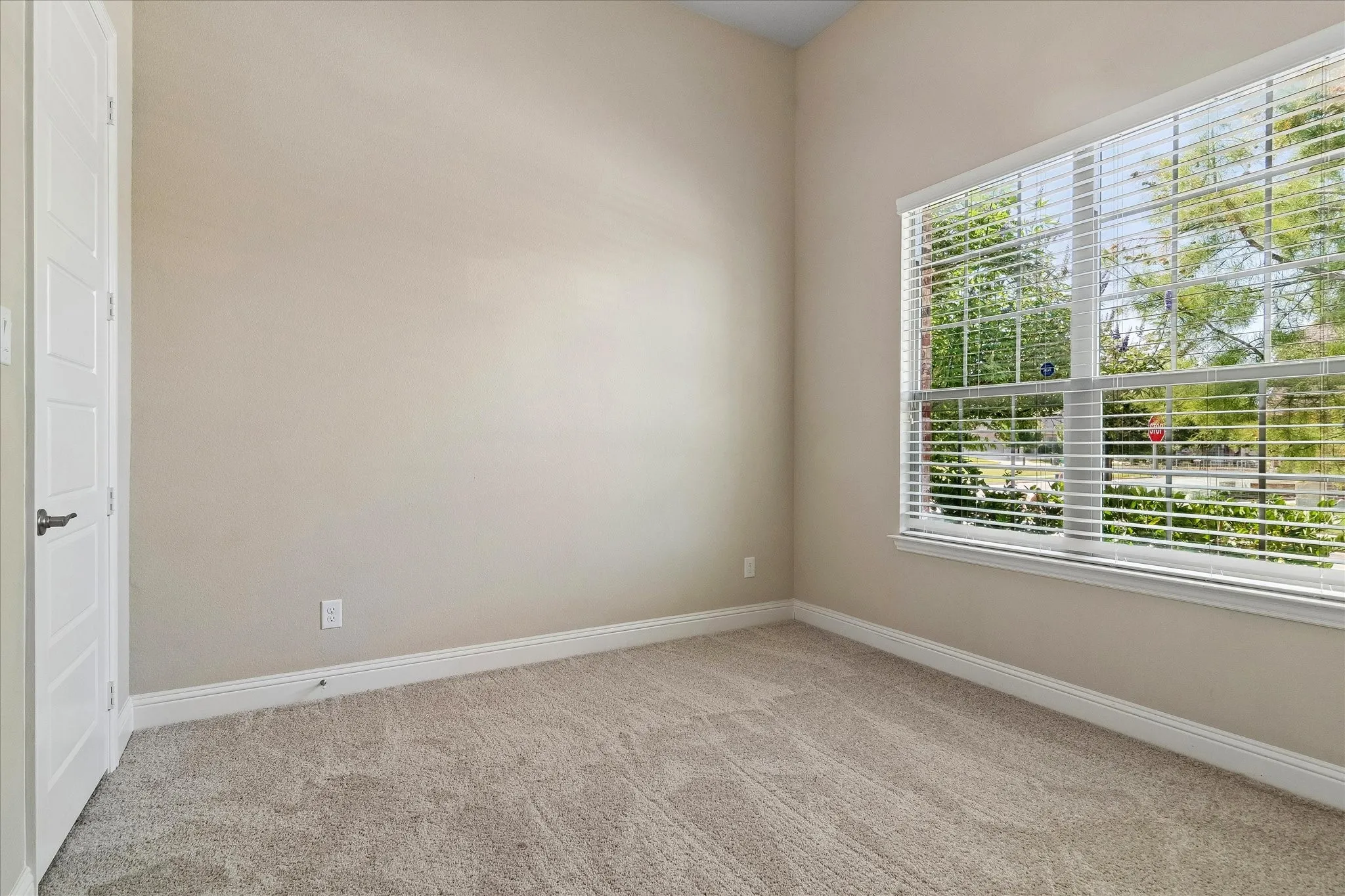 Single Family Residence For Sale in Collin County , 6500 Palo Alto Street, Mc Kinney, Texas 75070, 4 Bedroom, 4 Bathroom, 2 Garage spaces, 3,593 Sqft, built in 2017, mls#21335873, Real Estate Agent in Mc Kinney, Homes For Sale in Collin county, Homes For Sale in Mc Kinney, Realtor in Mc Kinney Texas, Real Estate Brokerage Independent Realty Texas, Luminita Cordes Realtor