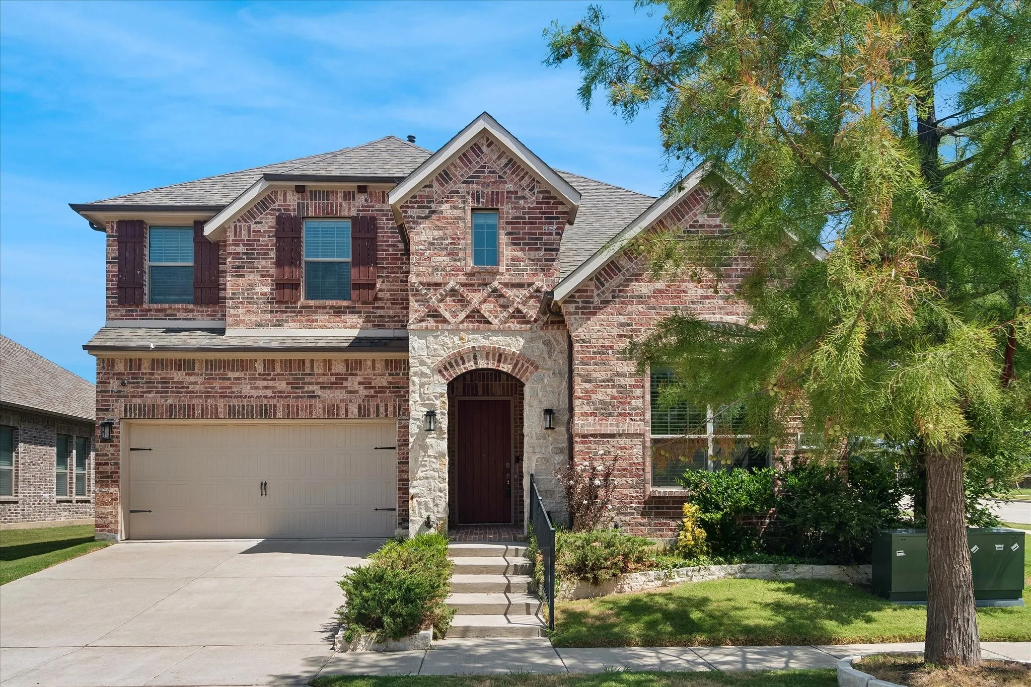 Single Family Residence For Sale in Collin County , 6500 Palo Alto Street, Mc Kinney, Texas 75070, 4 Bedroom, 4 Bathroom, 2 Garage spaces, 3,593 Sqft, built in 2017, mls#21335873, Real Estate Agent in Mc Kinney, Homes For Sale in Collin county, Homes For Sale in Mc Kinney, Realtor in Mc Kinney Texas, Real Estate Brokerage Independent Realty Texas, Luminita Cordes Realtor