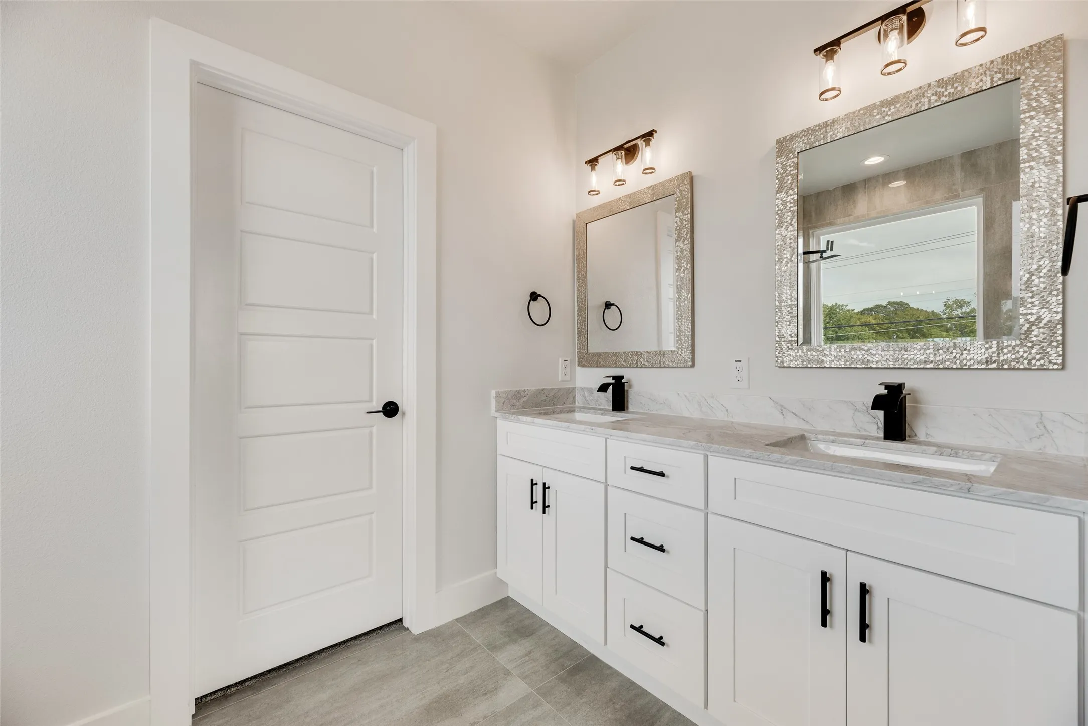 Single Family Residence For Sale in Dallas County , 2326 Fairfax Drive, Irving, Texas 75060, 3 Bedroom, 3 Bathroom, 2 Garage spaces, 2,047 Sqft, built in 2025, mls#21341859, Real Estate Agent in Irving, Homes For Sale in Dallas county, Homes For Sale in Irving, Realtor in Irving Texas, Real Estate Brokerage Independent Realty Texas, Luminita Cordes Realtor