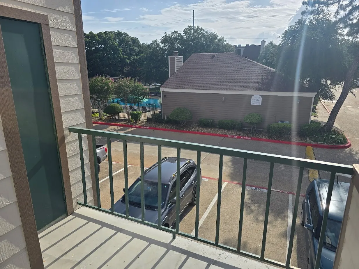 Condominium For Sale in Tarrant County , 2307 Balsam Drive L213, Arlington, Texas 76006, 1 Bedroom, 1 Bathroom, Garage spaces, 774 Sqft, built in 1983, Price $138,000, mls#21341844, Real Estate Agent in Arlington, Homes For Sale in Tarrant county, Homes For Sale in Arlington, Realtor in Arlington Texas, Real Estate Brokerage Independent Realty Texas, Luminita Cordes Realtor