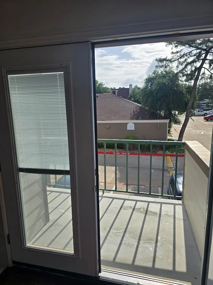 Condominium For Sale in Tarrant County , 2307 Balsam Drive L213, Arlington, Texas 76006, 1 Bedroom, 1 Bathroom, Garage spaces, 774 Sqft, built in 1983, Price $138,000, mls#21341844, Real Estate Agent in Arlington, Homes For Sale in Tarrant county, Homes For Sale in Arlington, Realtor in Arlington Texas, Real Estate Brokerage Independent Realty Texas, Luminita Cordes Realtor
