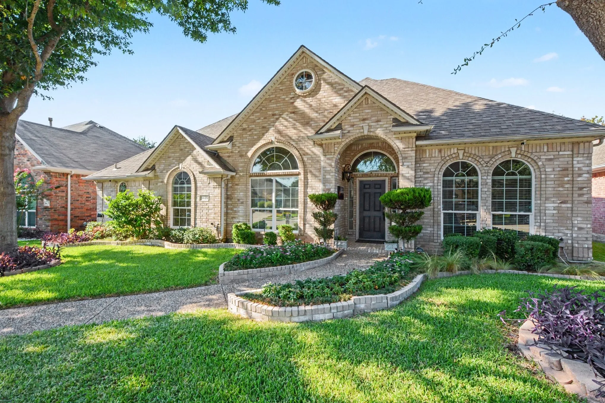 Single Family Residence For Sale in Denton County , 3639 White River Drive, Dallas, Texas 75287, 4 Bedroom, 3 Bathroom, 2 Garage spaces, 2,519 Sqft, built in 1998, mls#21334380, Real Estate Agent in Dallas, Homes For Sale in Denton county, Homes For Sale in Dallas, Realtor in Dallas Texas, Real Estate Brokerage Independent Realty Texas, Luminita Cordes Realtor