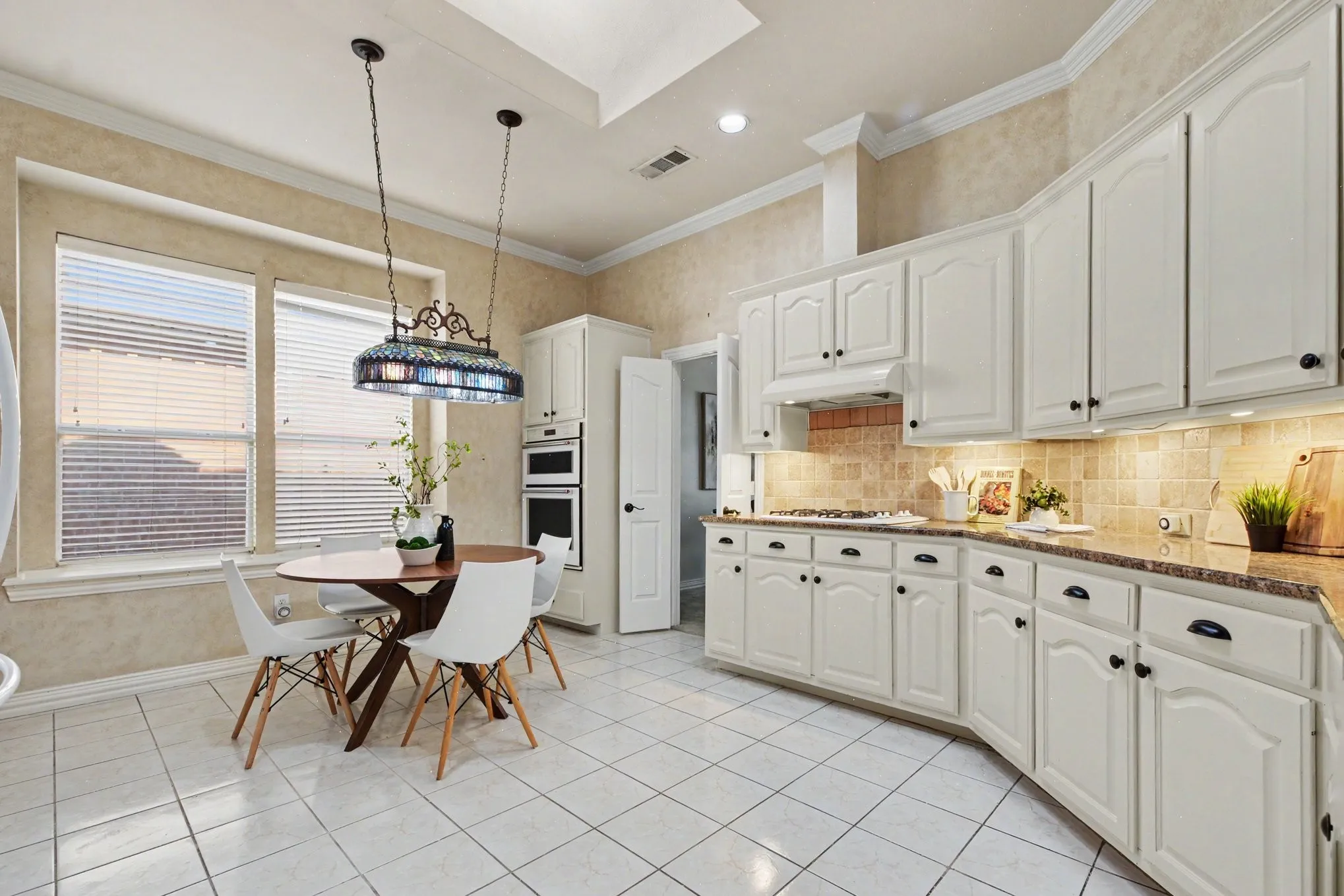 Single Family Residence For Sale in Denton County , 3639 White River Drive, Dallas, Texas 75287, 4 Bedroom, 3 Bathroom, 2 Garage spaces, 2,519 Sqft, built in 1998, mls#21334380, Real Estate Agent in Dallas, Homes For Sale in Denton county, Homes For Sale in Dallas, Realtor in Dallas Texas, Real Estate Brokerage Independent Realty Texas, Luminita Cordes Realtor