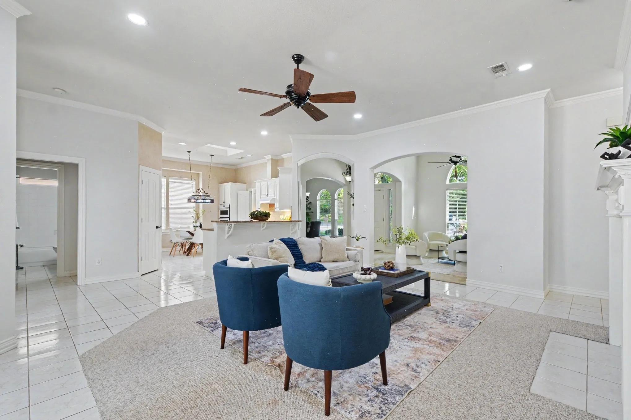 Single Family Residence For Sale in Denton County , 3639 White River Drive, Dallas, Texas 75287, 4 Bedroom, 3 Bathroom, 2 Garage spaces, 2,519 Sqft, built in 1998, mls#21334380, Real Estate Agent in Dallas, Homes For Sale in Denton county, Homes For Sale in Dallas, Realtor in Dallas Texas, Real Estate Brokerage Independent Realty Texas, Luminita Cordes Realtor