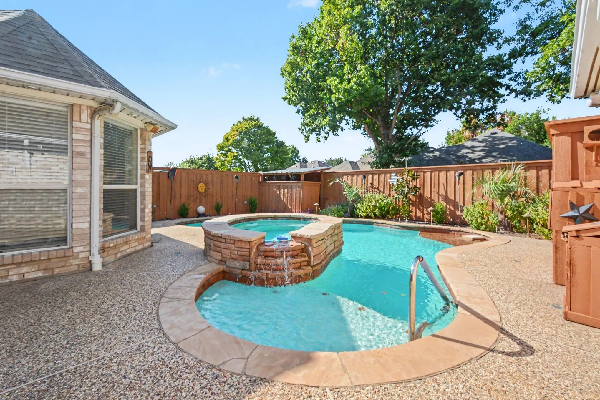 Single Family Residence For Sale in Denton County , 3639 White River Drive, Dallas, Texas 75287, 4 Bedroom, 3 Bathroom, 2 Garage spaces, 2,519 Sqft, built in 1998, mls#21334380, Real Estate Agent in Dallas, Homes For Sale in Denton county, Homes For Sale in Dallas, Realtor in Dallas Texas, Real Estate Brokerage Independent Realty Texas, Luminita Cordes Realtor